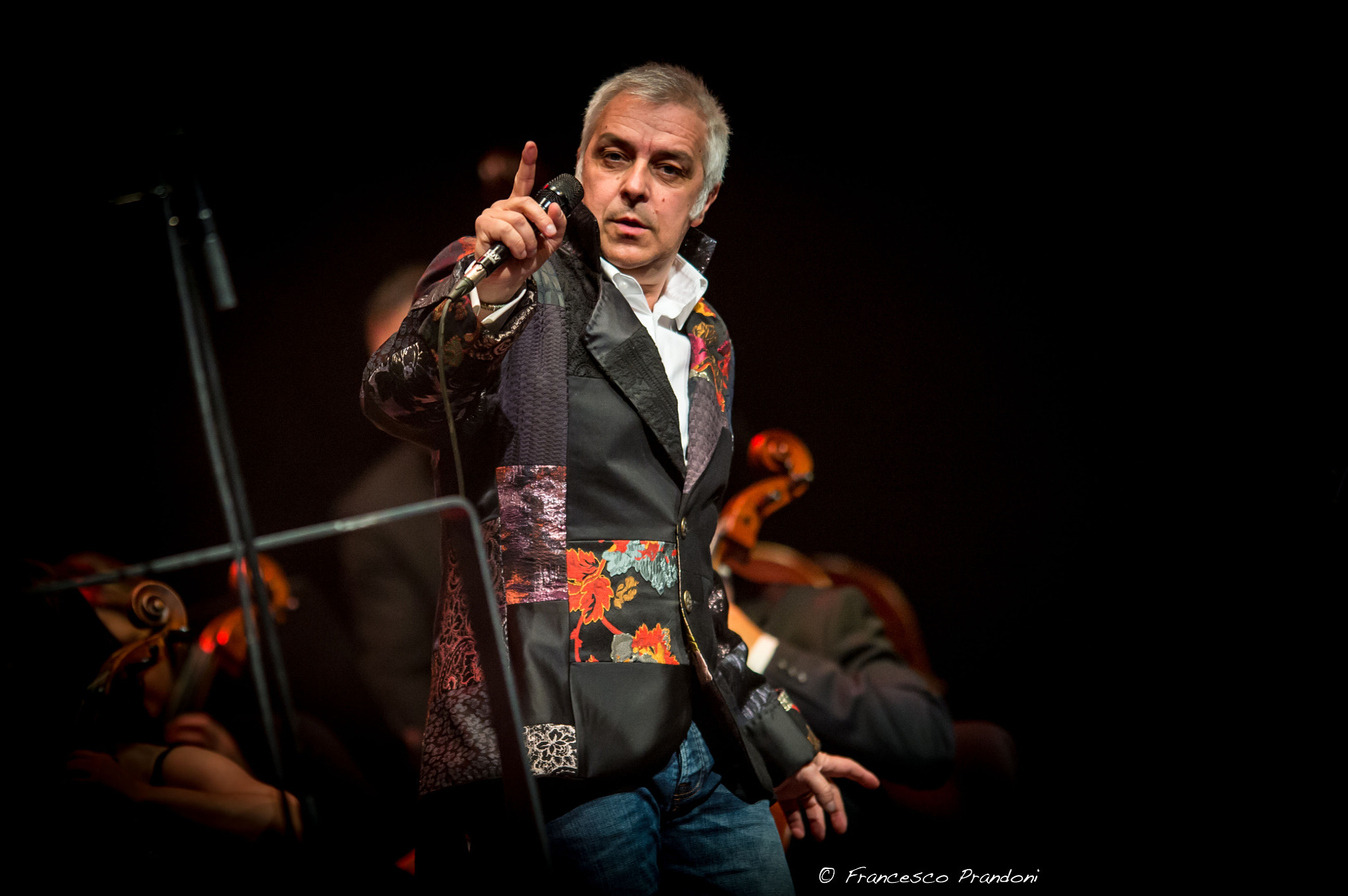 Nikon AF-S Nikkor 400mm F2.8D ED-IF II sample photo. Foto-concerto-davide-van-de-sfroos-milano-30-gennaio-2016 photography