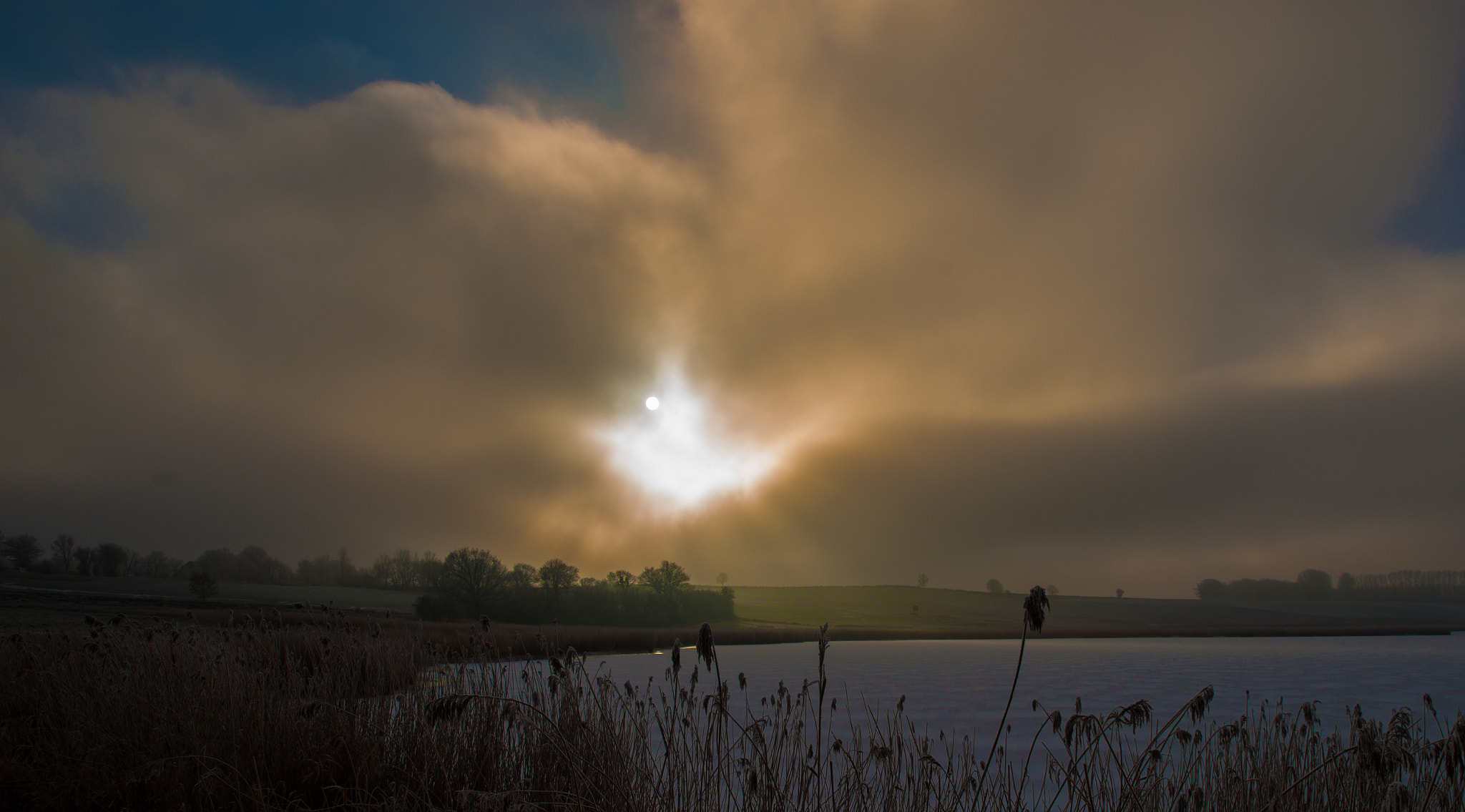 Sony Alpha DSLR-A900 + Tamron SP 24-70mm F2.8 Di VC USD sample photo. Sun down photography