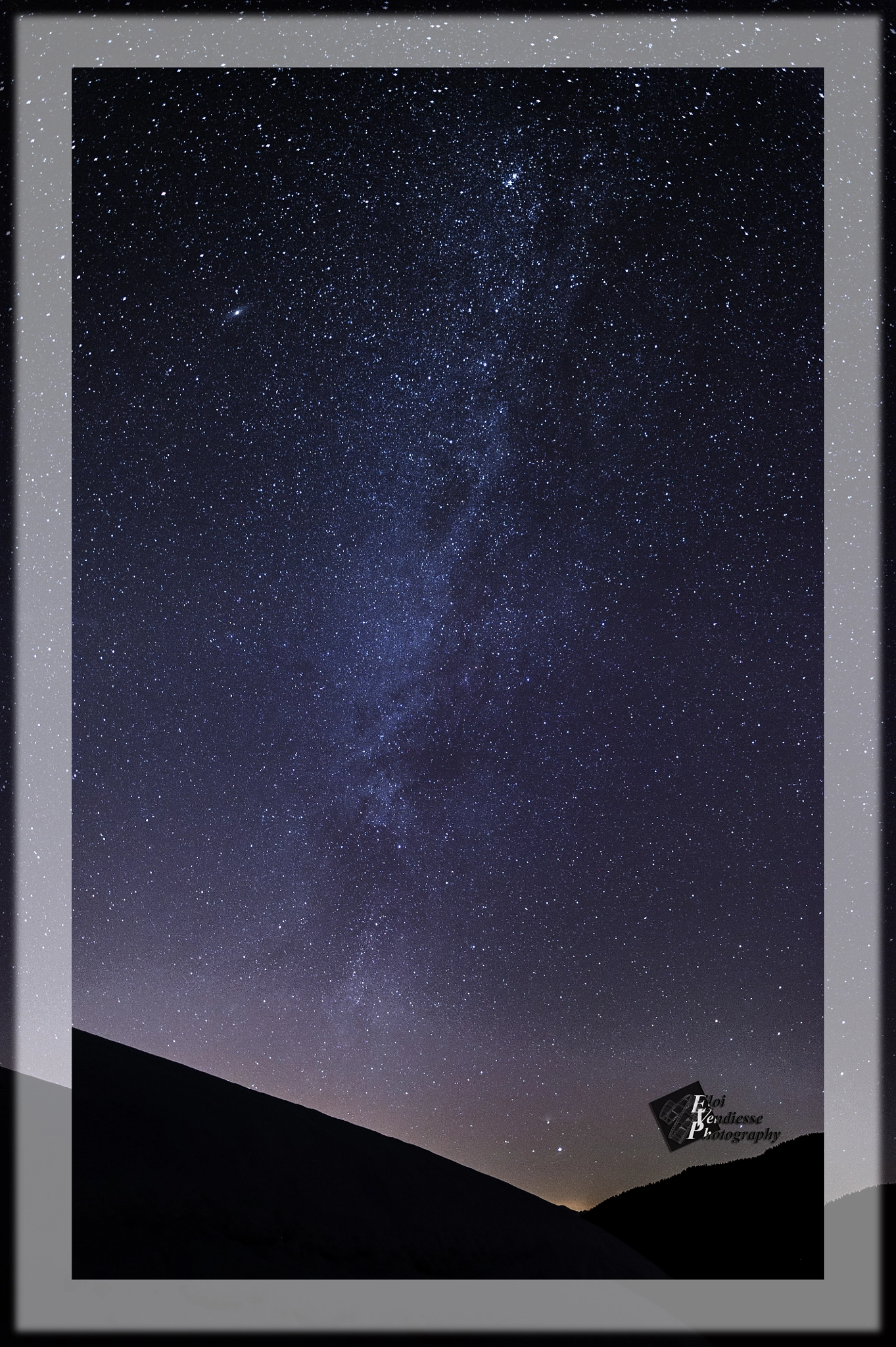 Nikon D3S + Nikon AF-S Nikkor 20mm F1.8G ED sample photo. At night studed photography
