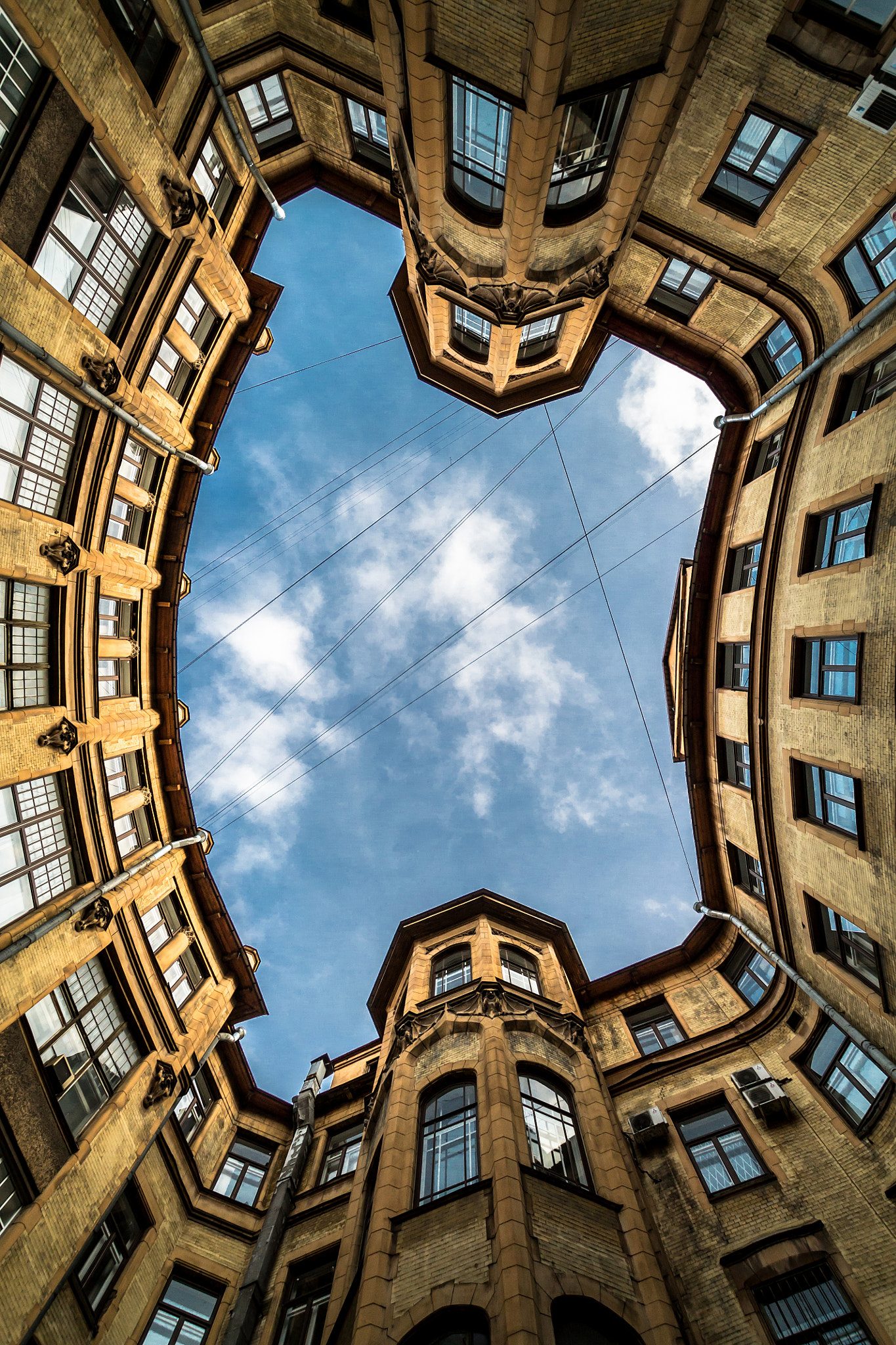 Sigma 10-20mm F3.5 EX DC HSM sample photo. The yard in saint-petersburg photography