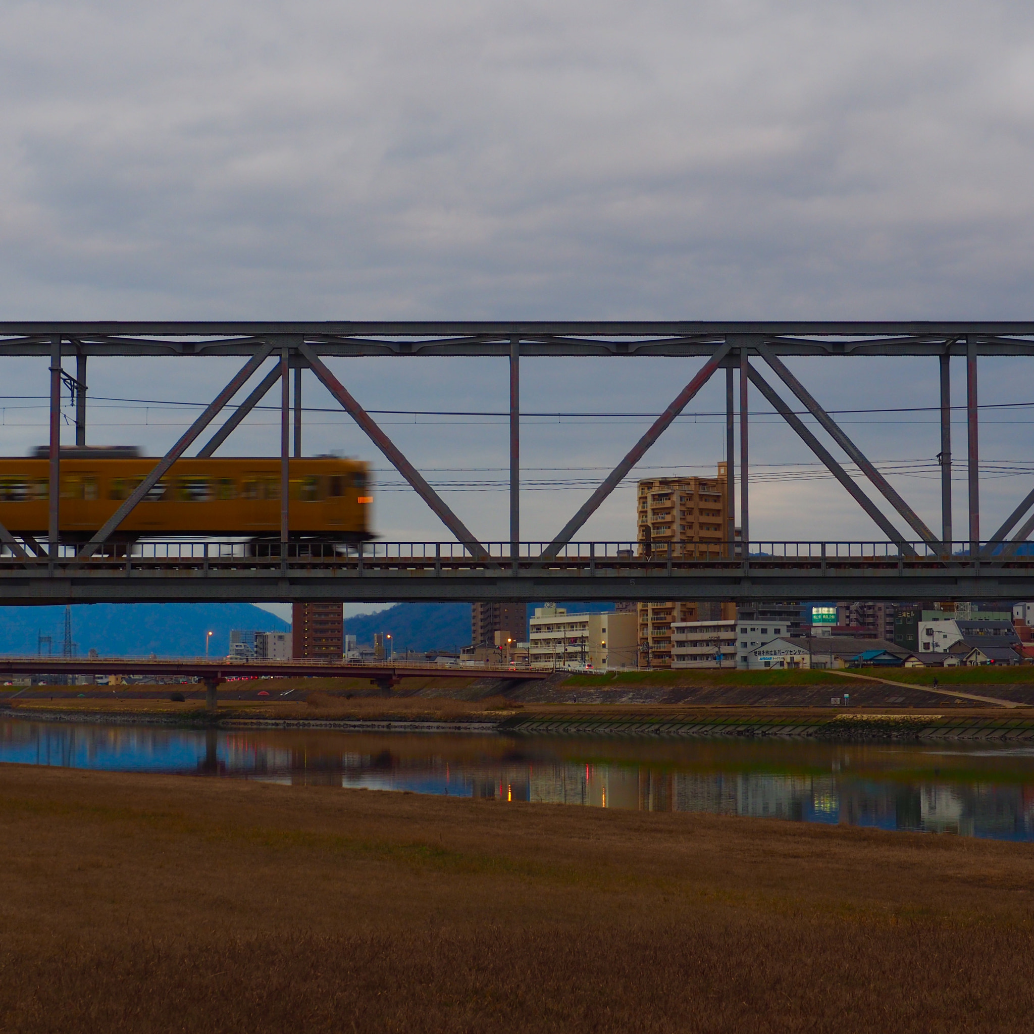 OLYMPUS M.12-50mm F3.5-6.3 sample photo. 可部線 kabe line photography