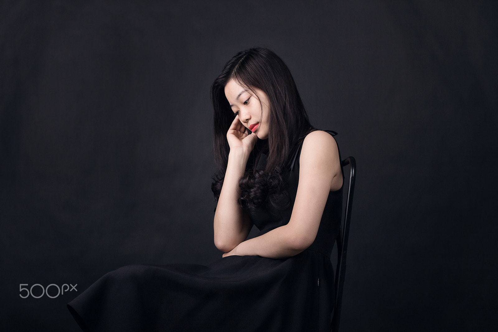 Canon EOS 750D (EOS Rebel T6i / EOS Kiss X8i) + Canon EF 50mm F1.4 USM sample photo. Uyen nguyen photography