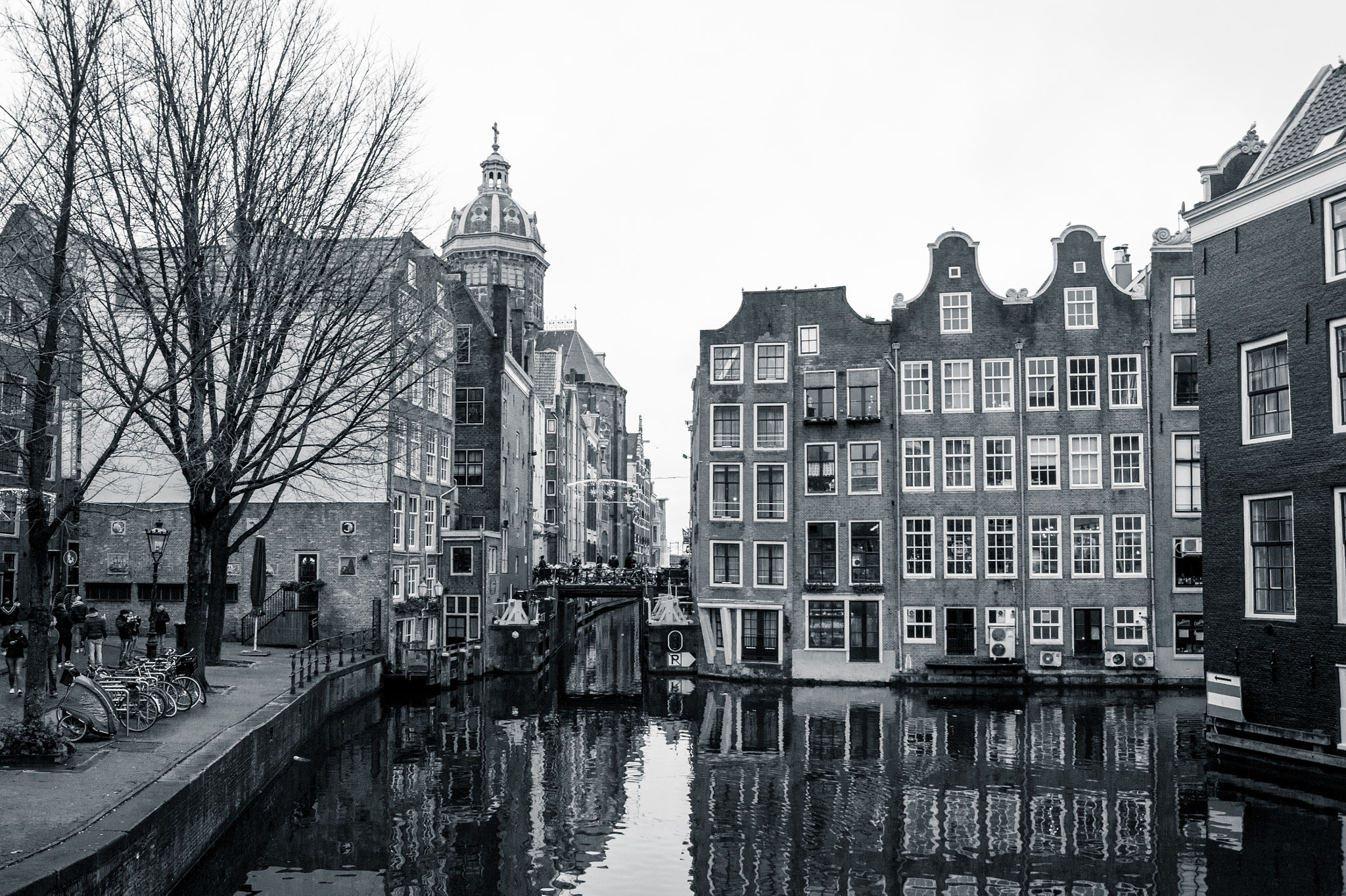 Sony Alpha DSLR-A450 + Sony DT 18-55mm F3.5-5.6 SAM sample photo. Amsterdam canal photography