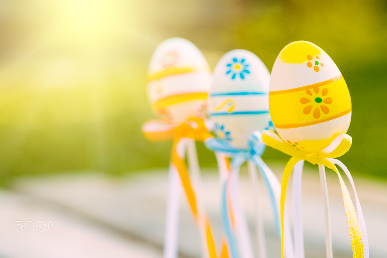 Nikon D4S + Sigma 70mm F2.8 EX DG Macro sample photo. Colorful easter eggs on wooden background photography