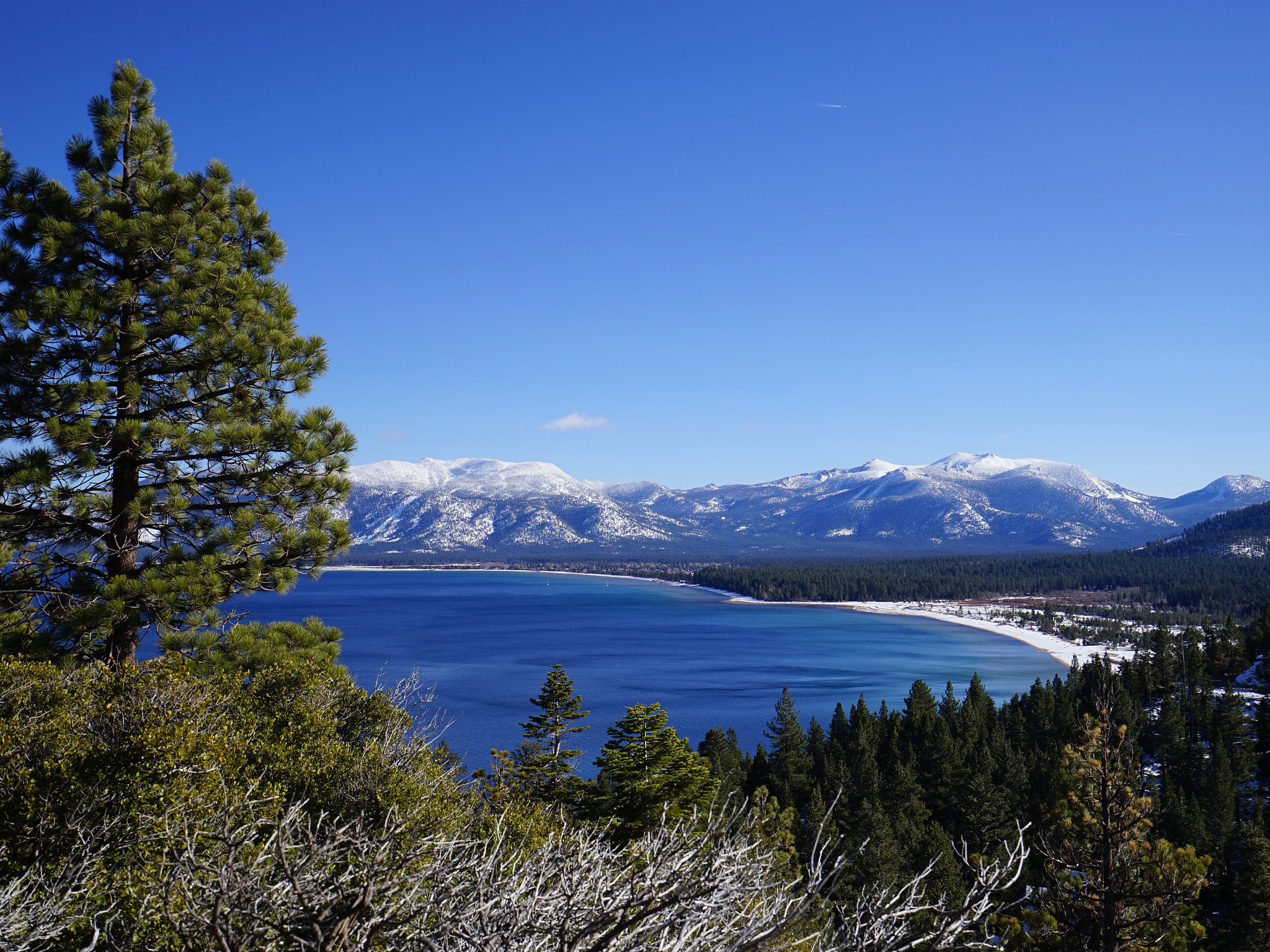Sony a7 + Sony Vario-Tessar T* FE 16-35mm F4 ZA OSS sample photo. Tahoe photography