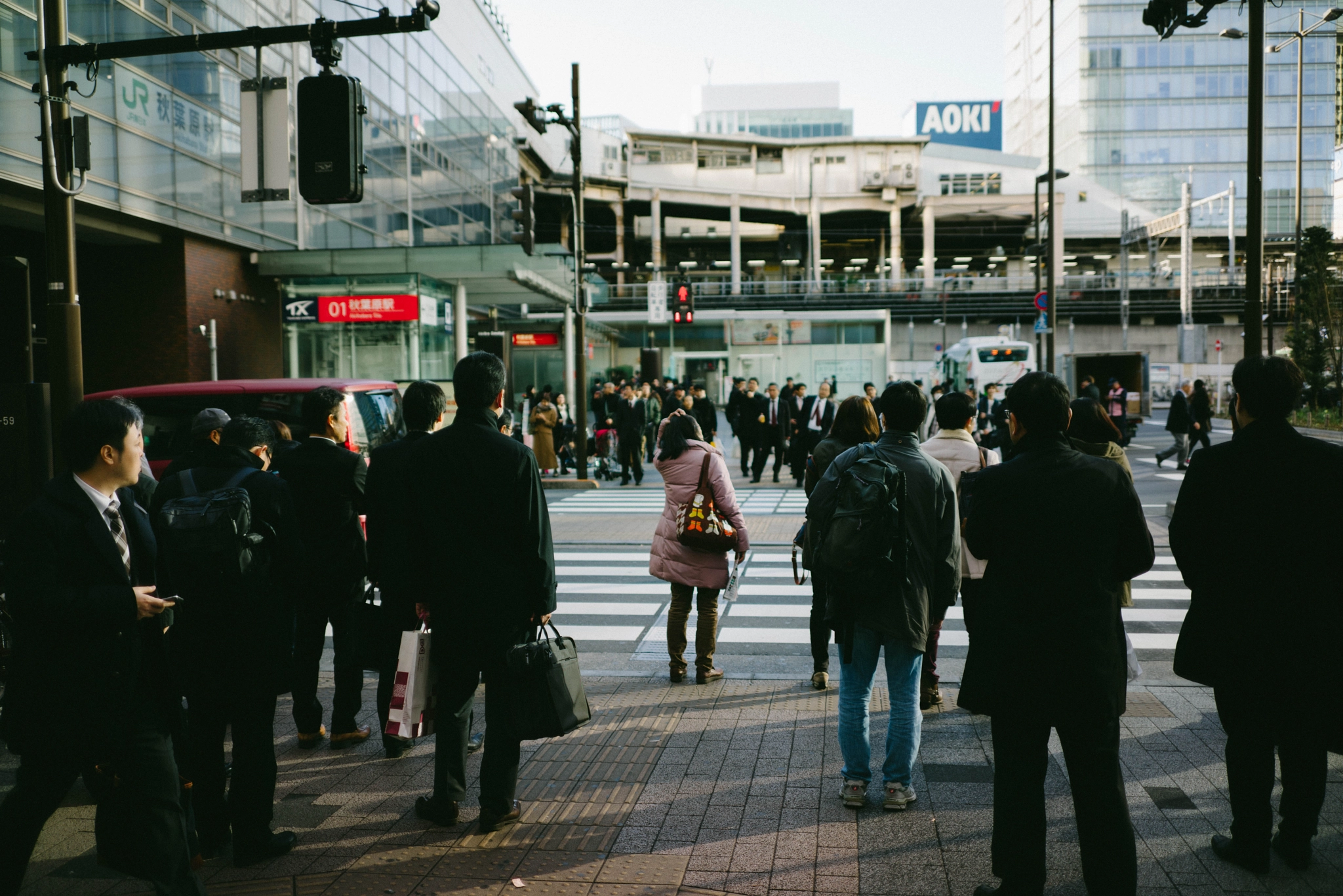 Sony a7R + E 35mm F2 sample photo. Tokyo sketch #4 photography