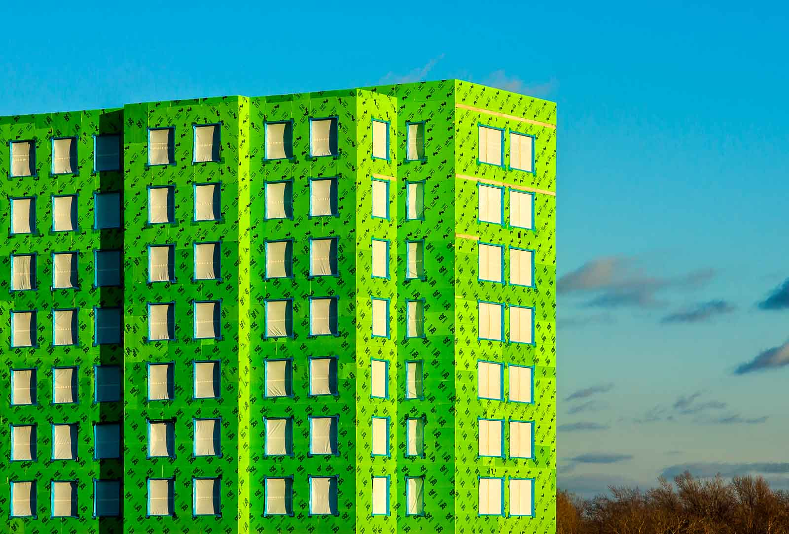 Sony Alpha DSLR-A500 sample photo. Green building no.1 photography