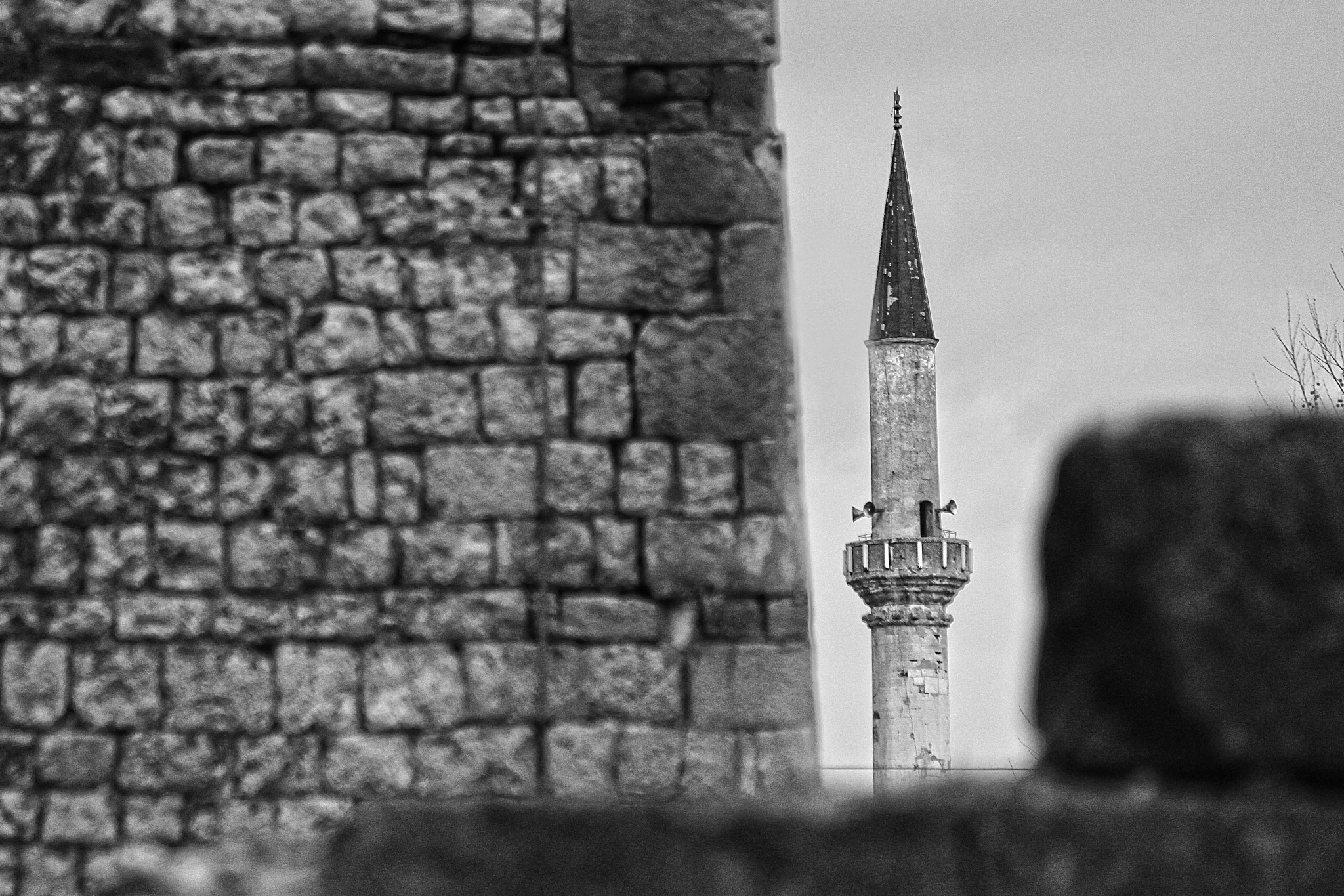 Canon EOS 500D (EOS Rebel T1i / EOS Kiss X3) + Canon EF-S 55-250mm F4-5.6 IS sample photo. Fethija - citi mosque photography