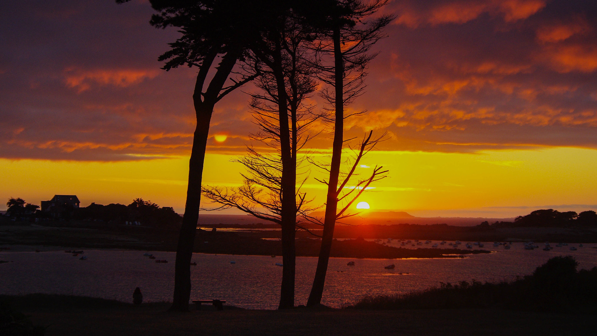 Pentax K200D + Pentax smc DA 50-200mm F4-5.6 ED sample photo. Bretagne magique () photography