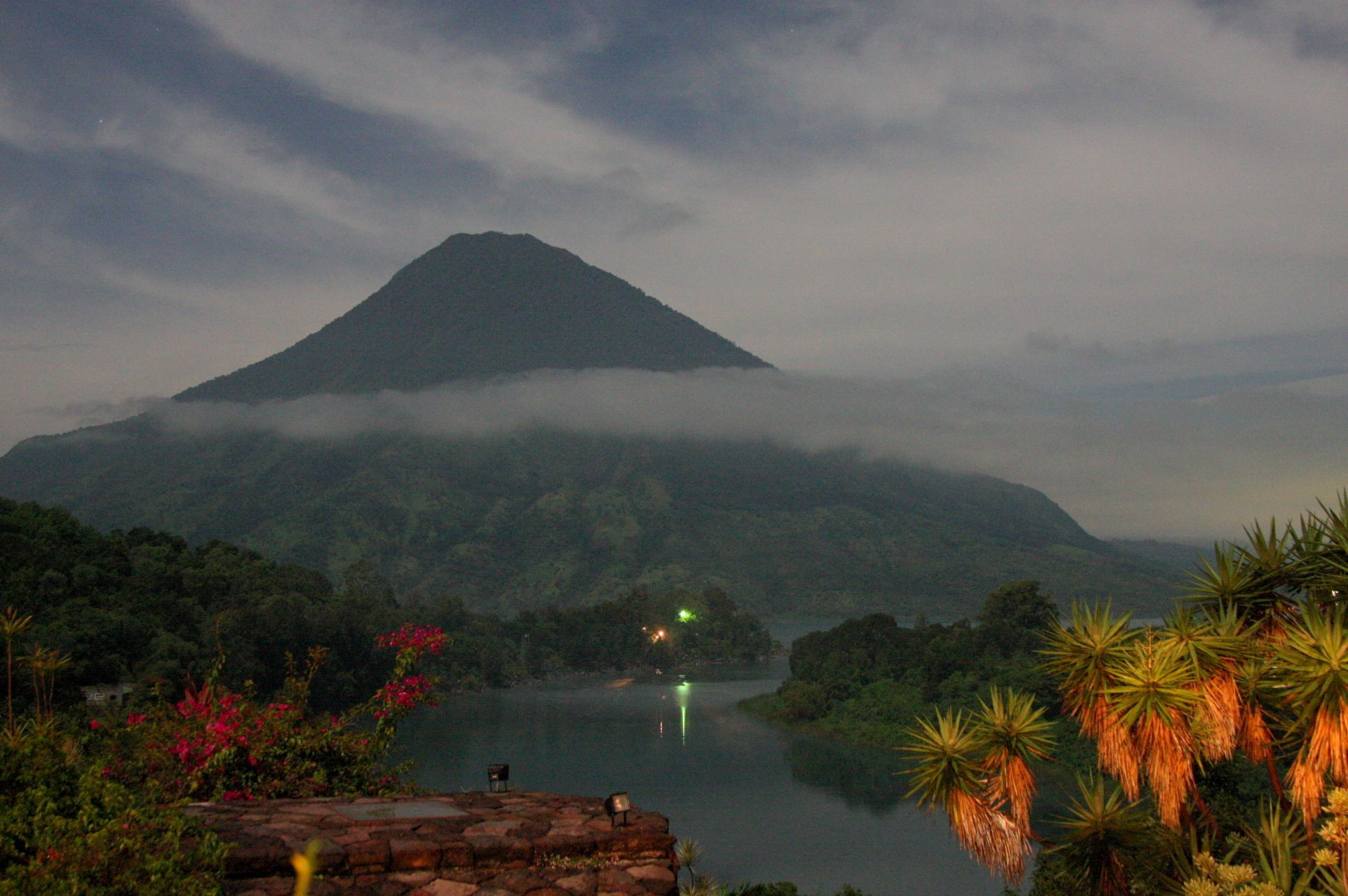 Canon EF 24-85mm F3.5-4.5 USM sample photo. Lake atitlan in the afternoon photography