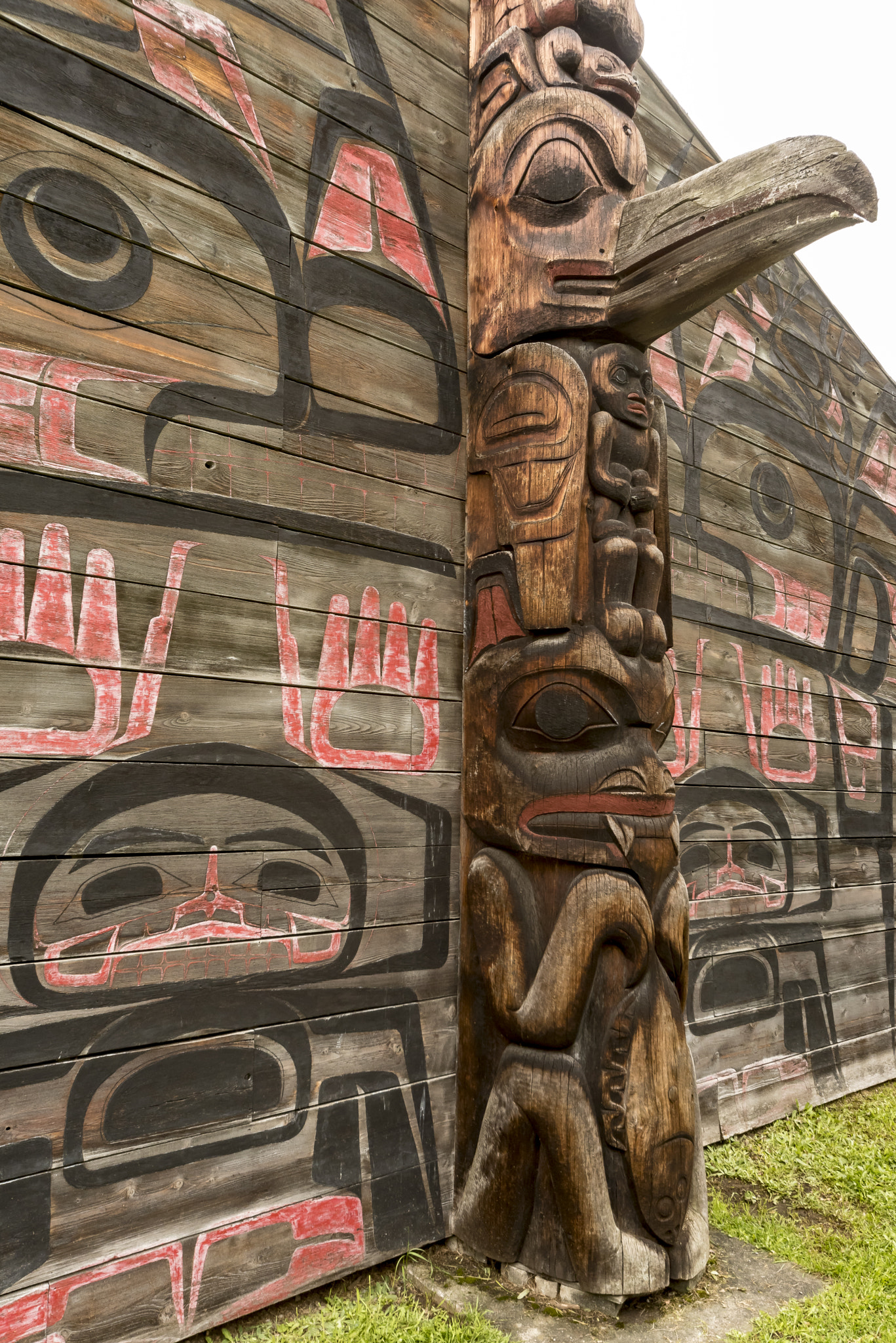 Sigma 12-24mm F4.5-5.6 EX DG Aspherical HSM sample photo. Totem poles and lodges in ksan first nations village in hazelton bc photography