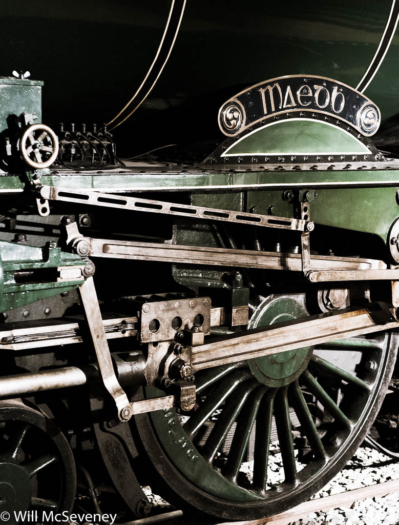 Nikon D810 + AF Zoom-Nikkor 35-70mm f/2.8D sample photo. Engine photography