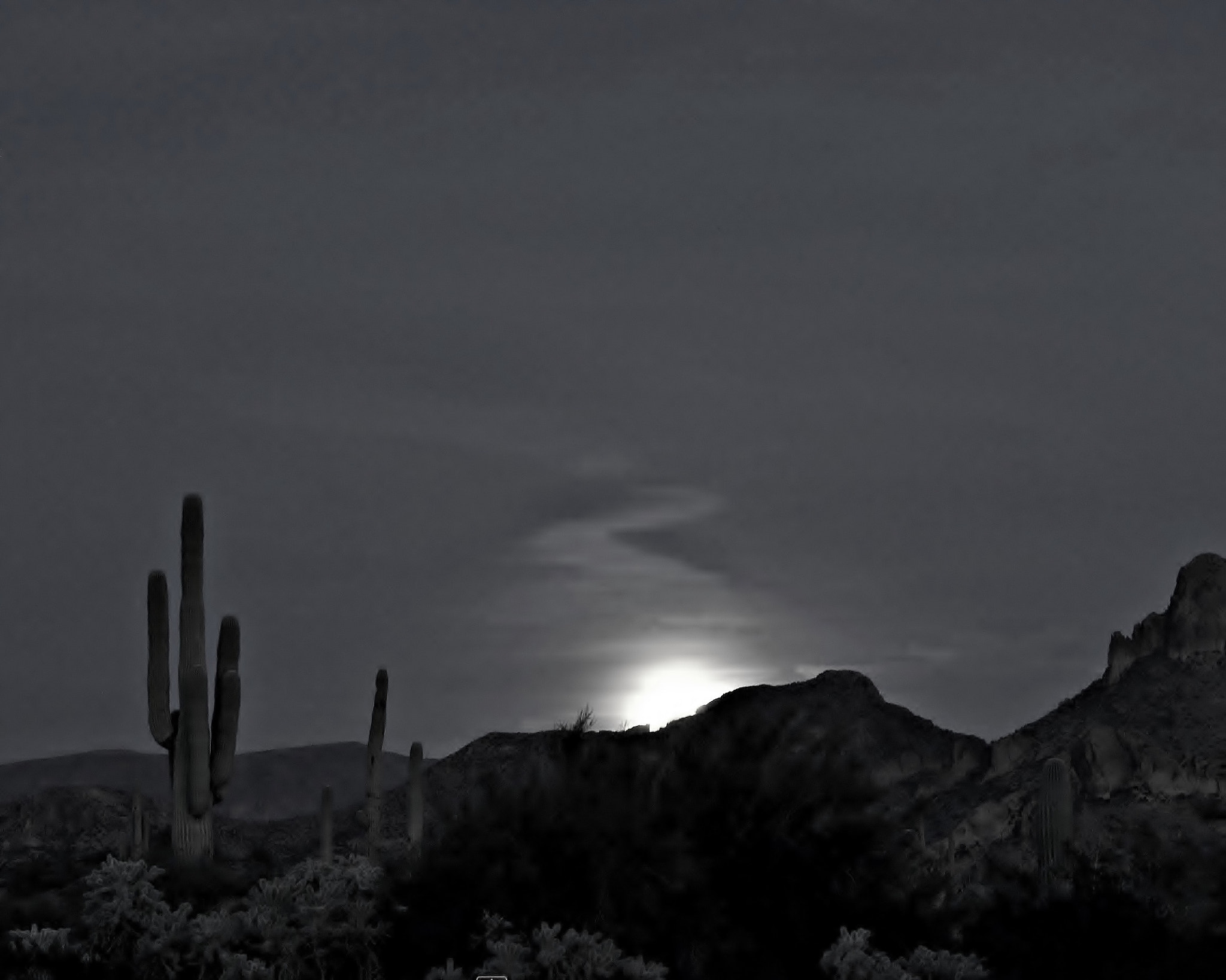 AF Zoom-Nikkor 35-80mm f/4-5.6D sample photo. Moon rising at superstition mountain photography