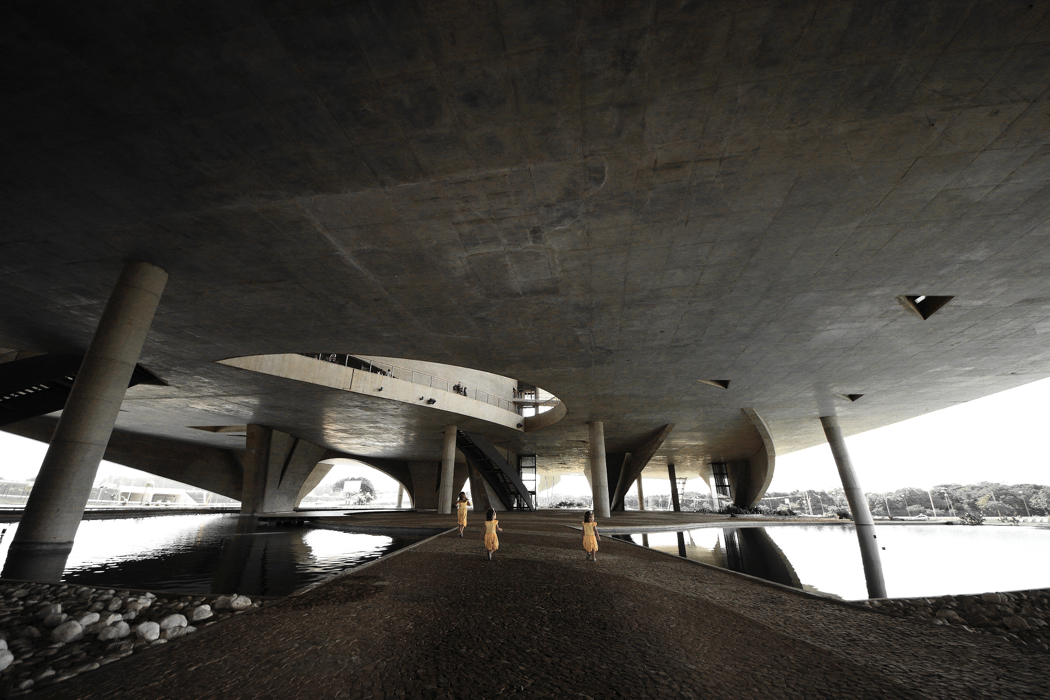 Sigma 8-16mm F4.5-5.6 DC HSM sample photo. Concrete and light photography