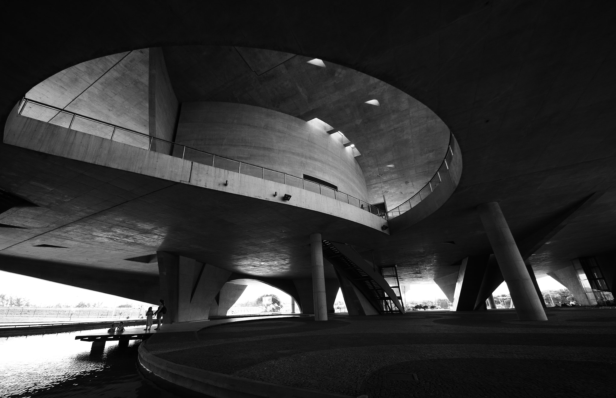 Sigma 8-16mm F4.5-5.6 DC HSM sample photo. Concrete and light photography