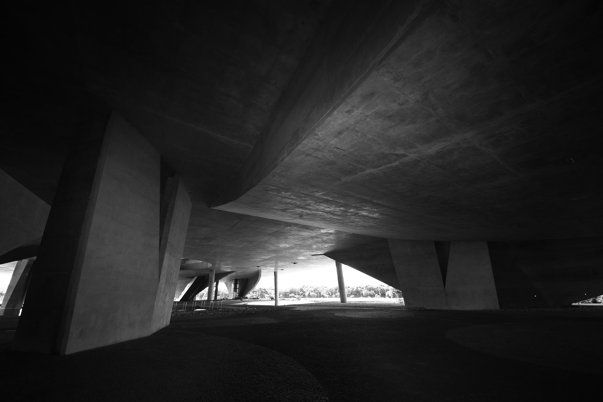 Sigma 8-16mm F4.5-5.6 DC HSM sample photo. Concrete and light photography