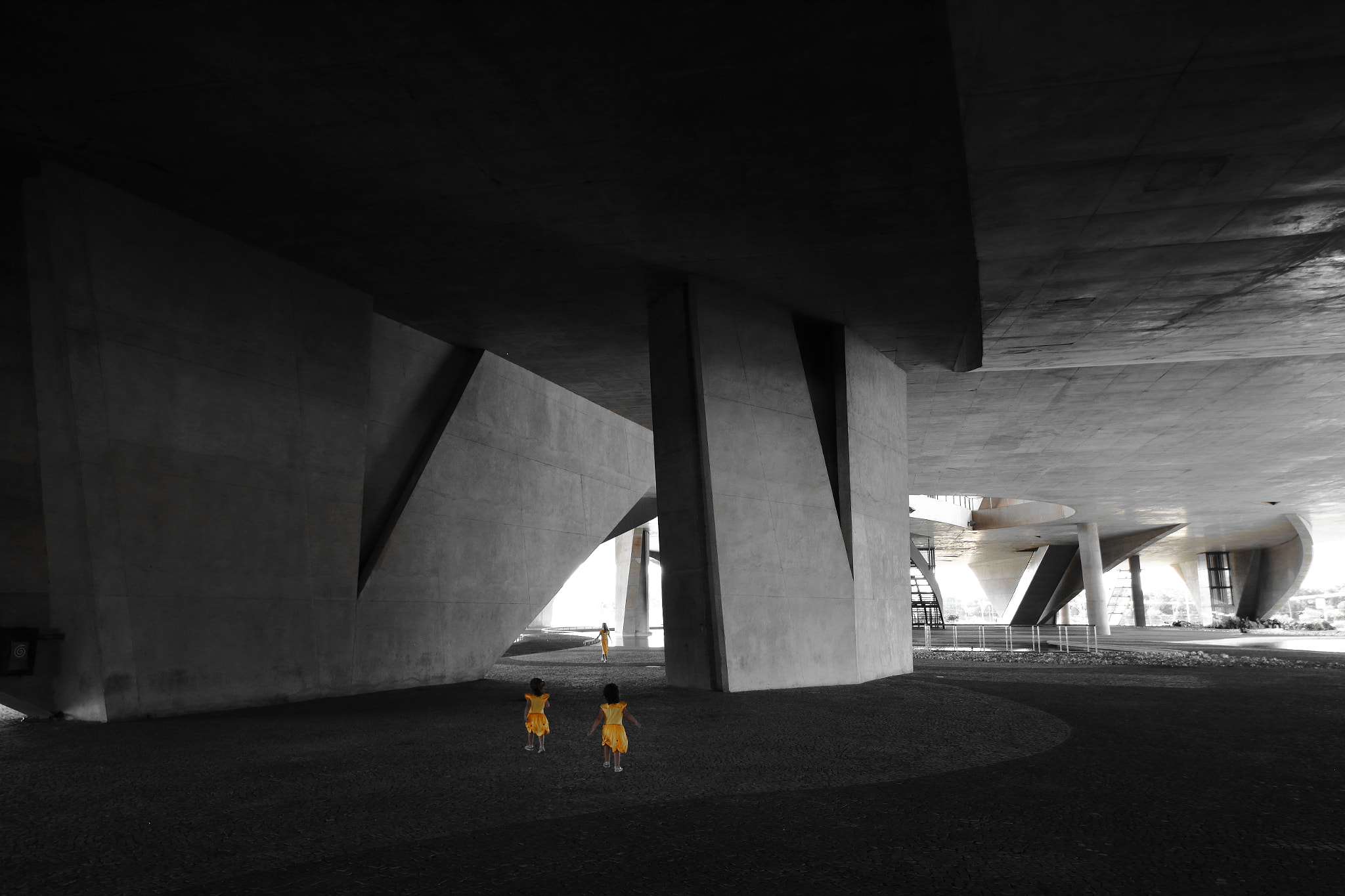Sigma 8-16mm F4.5-5.6 DC HSM sample photo. Concrete and light photography