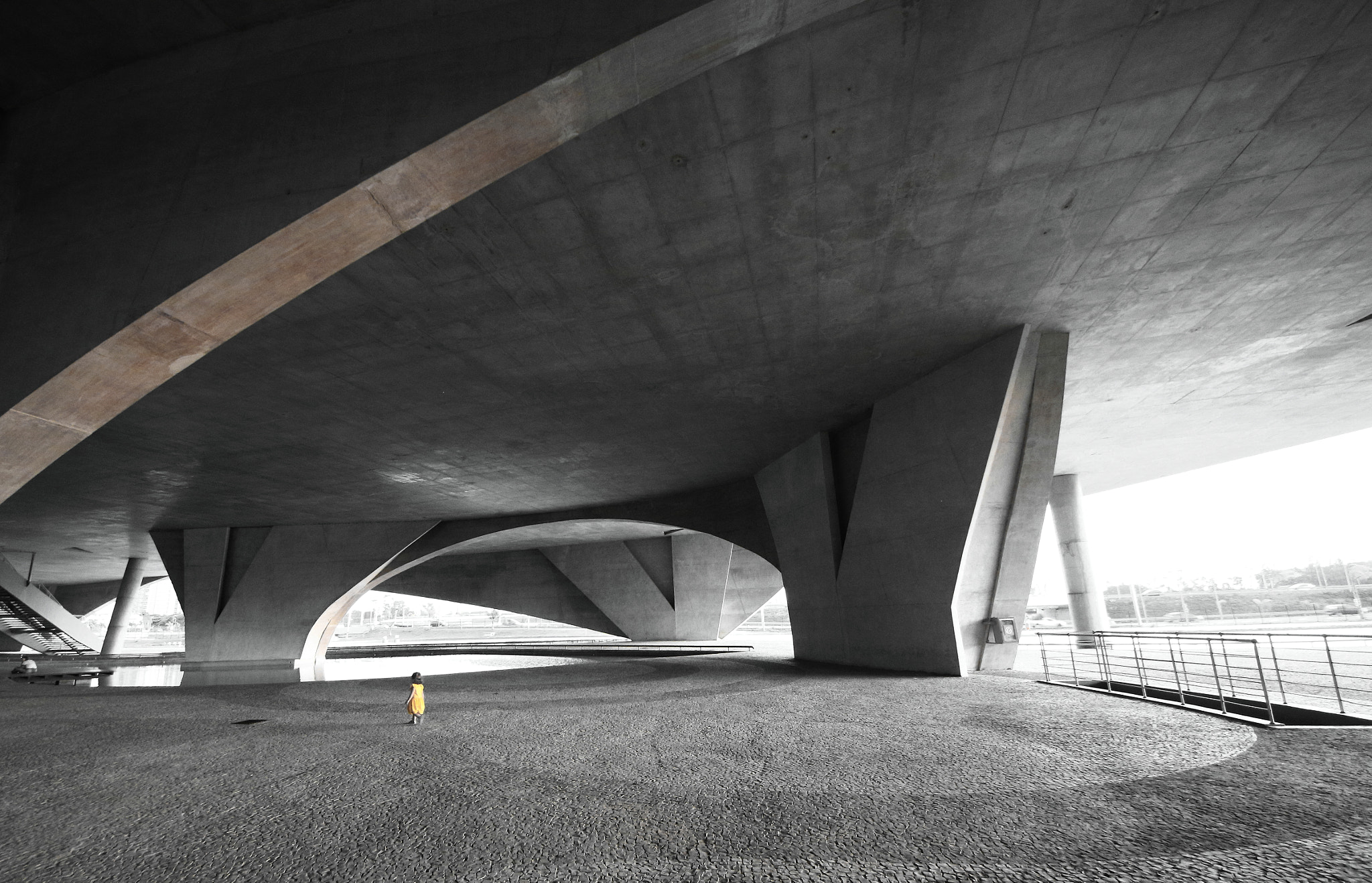 Sigma 8-16mm F4.5-5.6 DC HSM sample photo. Concrete and light photography