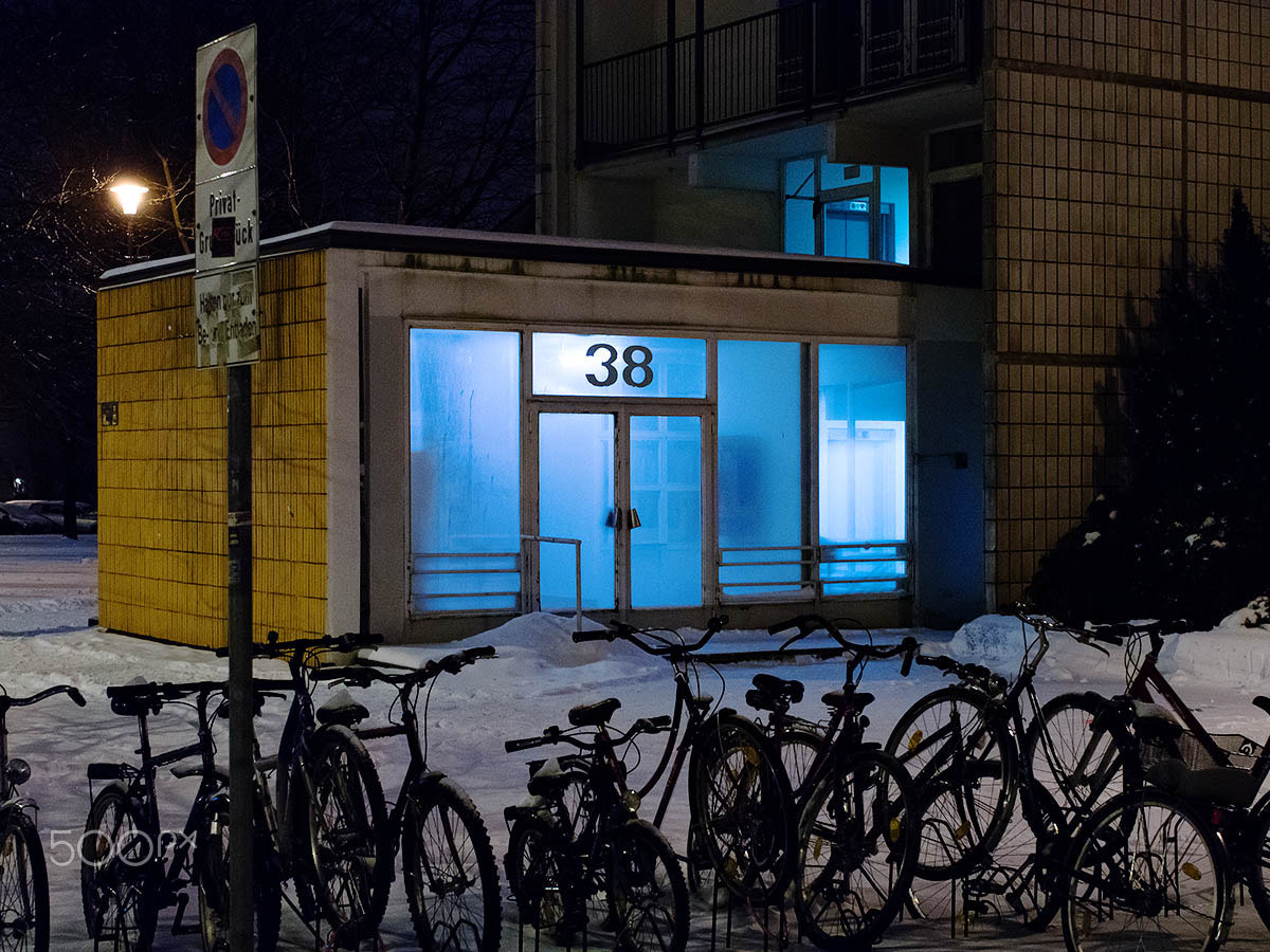 Olympus PEN E-PM2 + Sigma 30mm F2.8 DN Art sample photo. Gerokstraße 38 photography