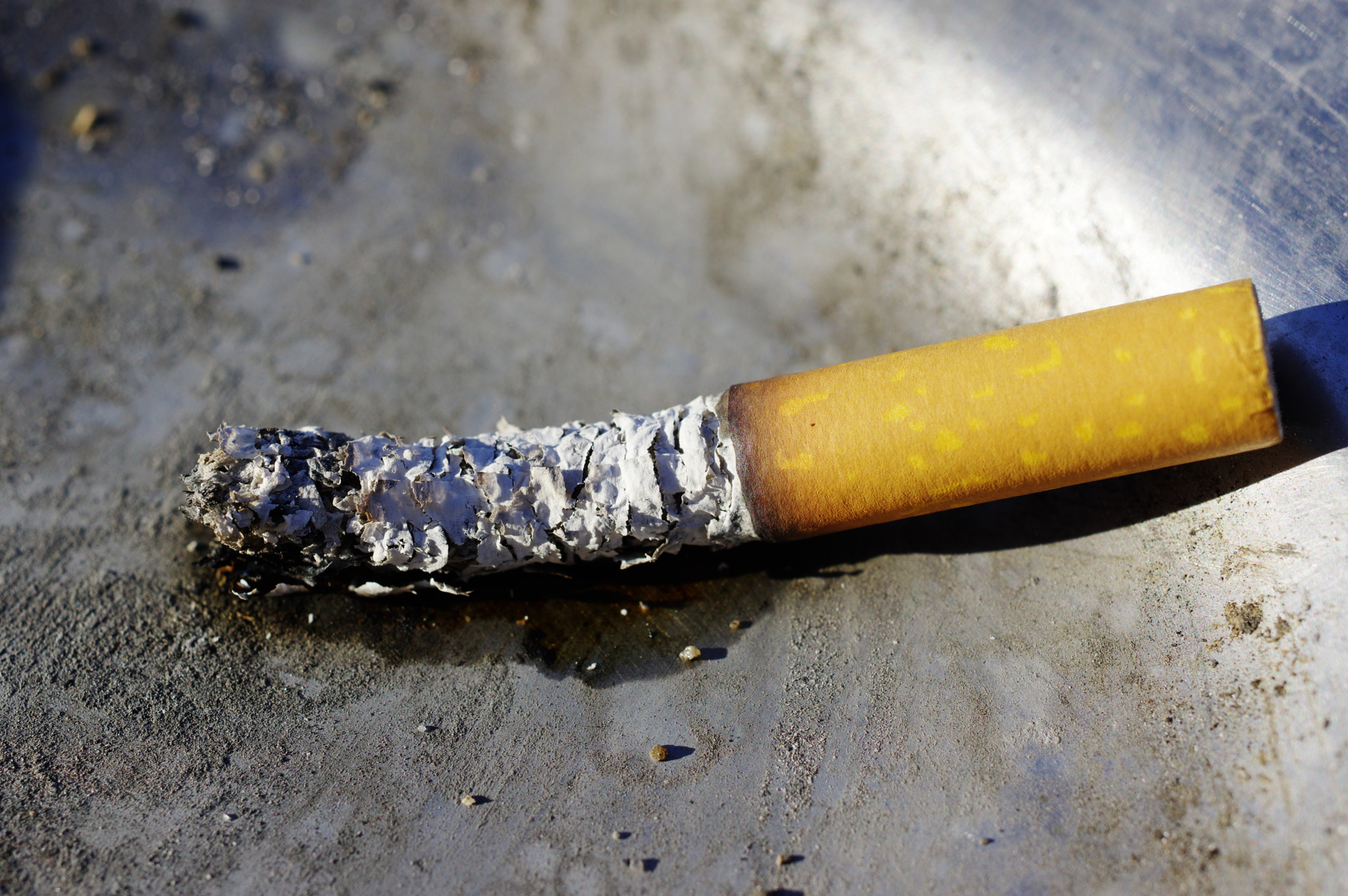HD Pentax DA 35mm F2.8 Macro Limited sample photo. Smoking photography