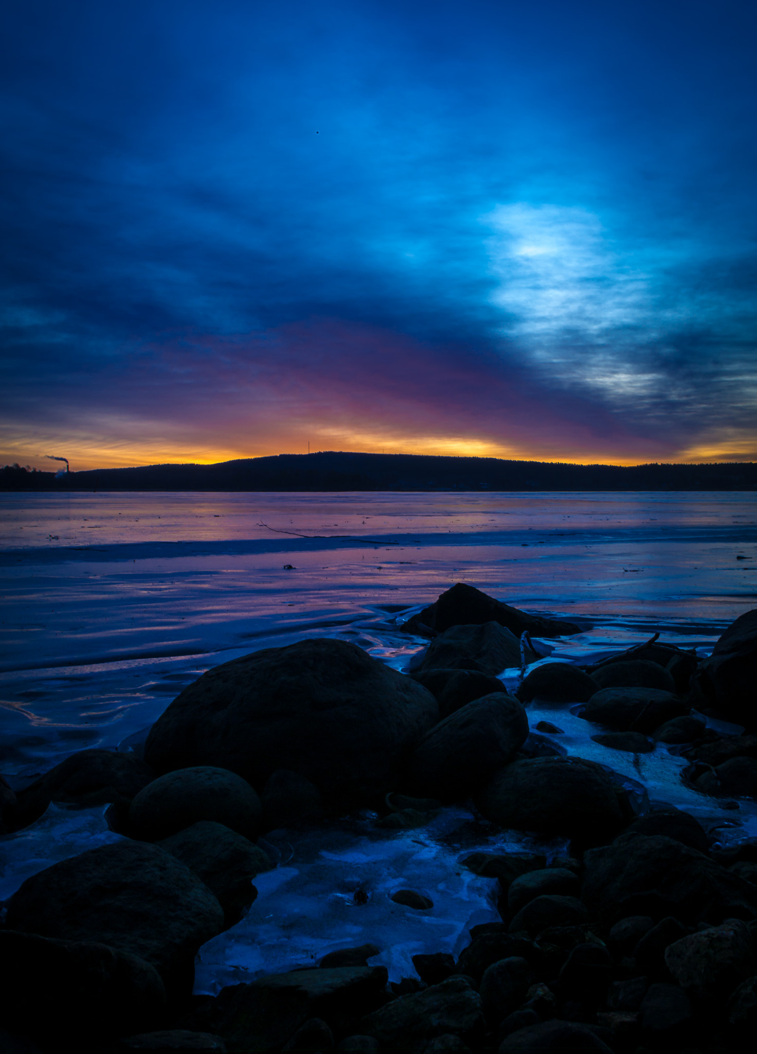 Samsung/Schneider D-XENON 18-55mm F3.5-5.6 II sample photo. Sunrise photography