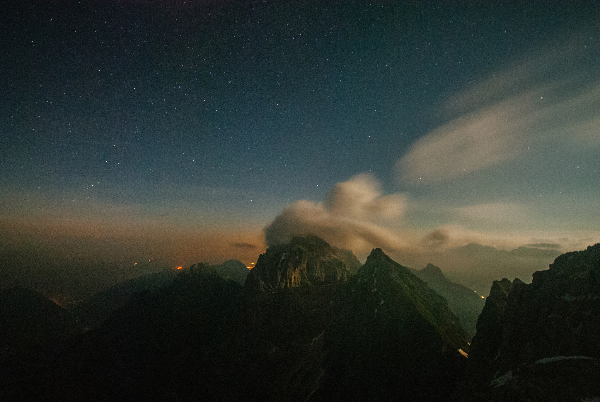 Sigma 10-20mm F4-5.6 EX DC HSM sample photo. Stars above jof fuart mountain photography