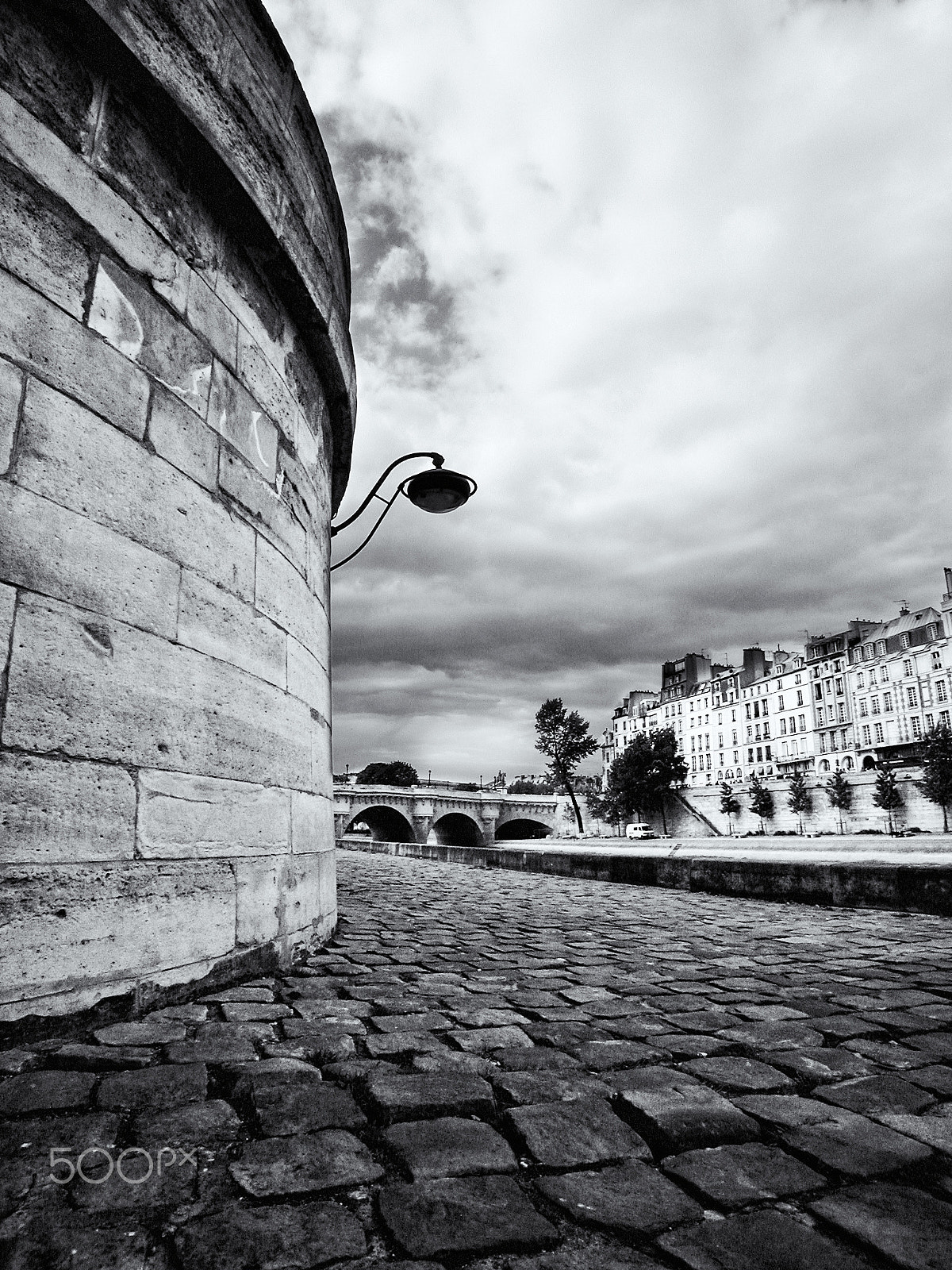 Nikon E5000 sample photo. L'île de la cité - paris - france photography