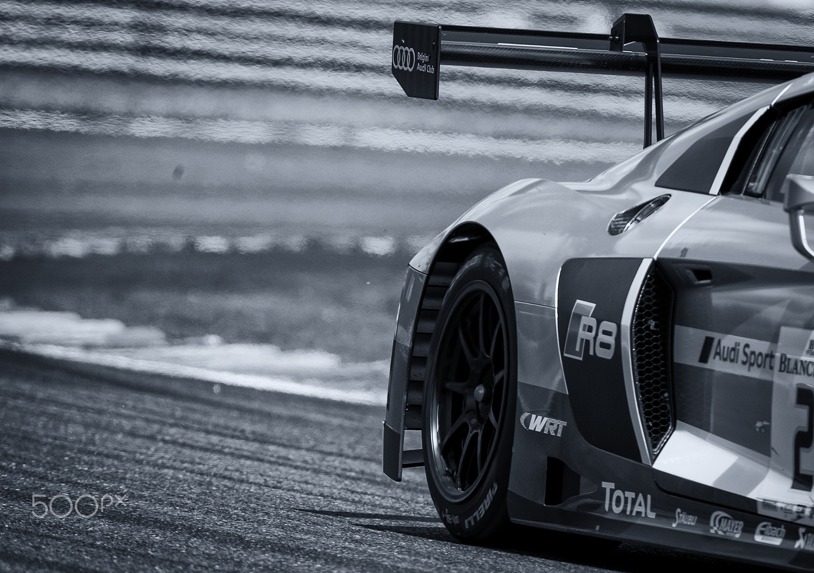 Canon EF 200-400mm F4L IS USM Extender 1.4x sample photo. Racing photography