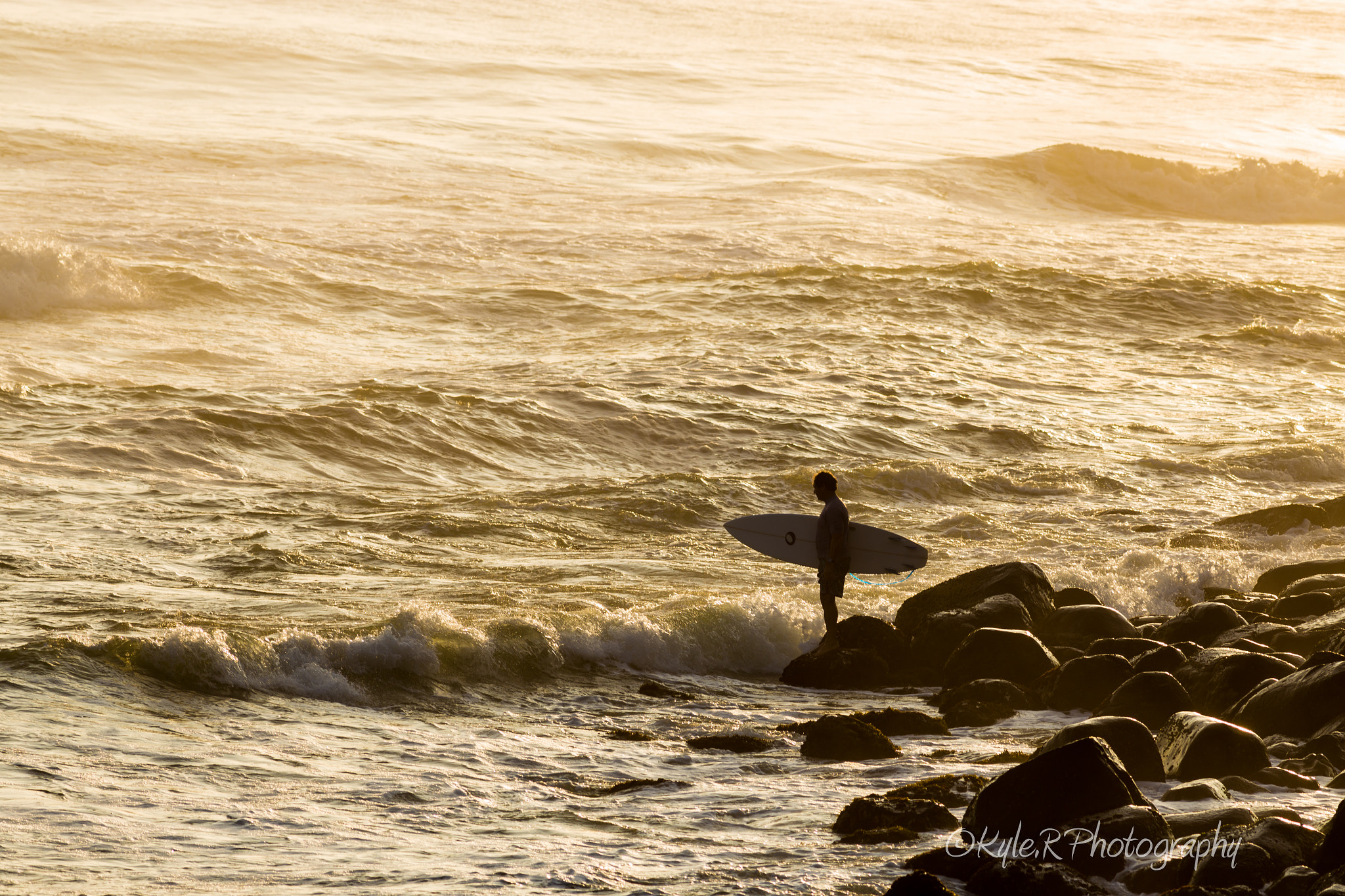 Canon EOS 6D + Canon EF 400mm F5.6L USM sample photo. Heading out burleigh heads photography