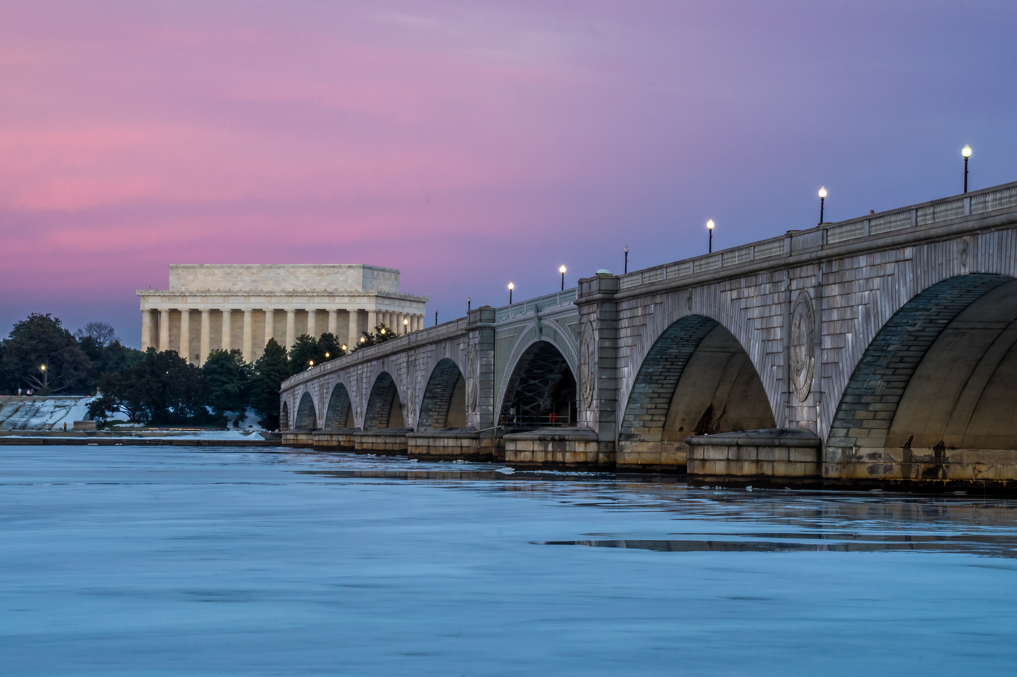 Sony a7R + Sony E 55-210mm F4.5-6.3 OSS sample photo. Memorial bridge photography