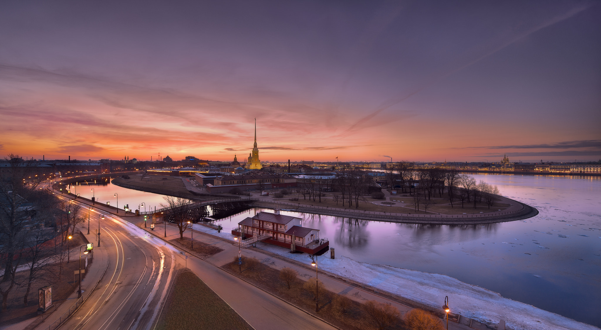 Canon EOS-1Ds Mark III + Canon TS-E 17mm F4L Tilt-Shift sample photo. Sunrise over peter and paul fortress photography
