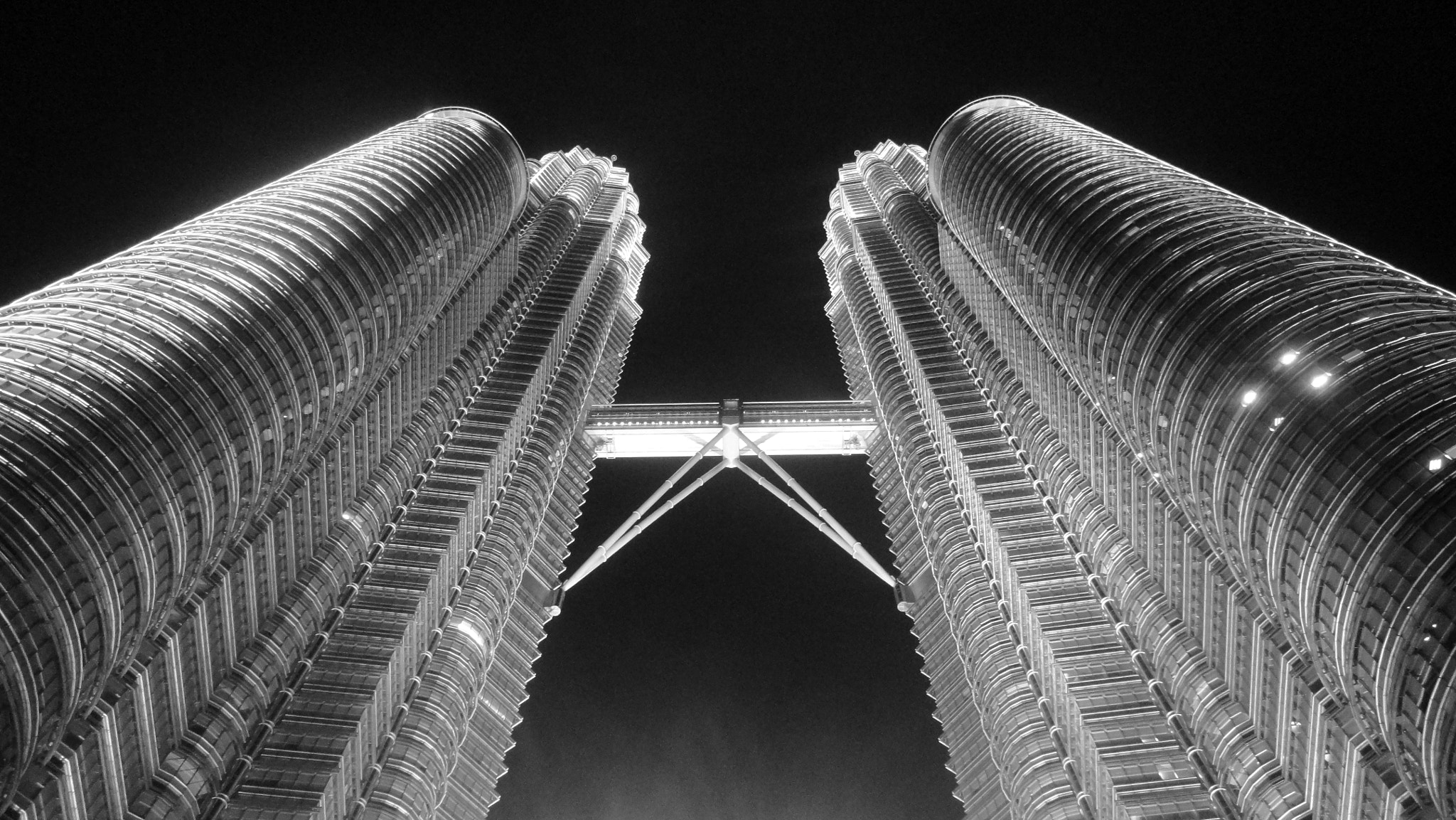Sony DSC-W360 sample photo. Petronas towers, malaysia photography
