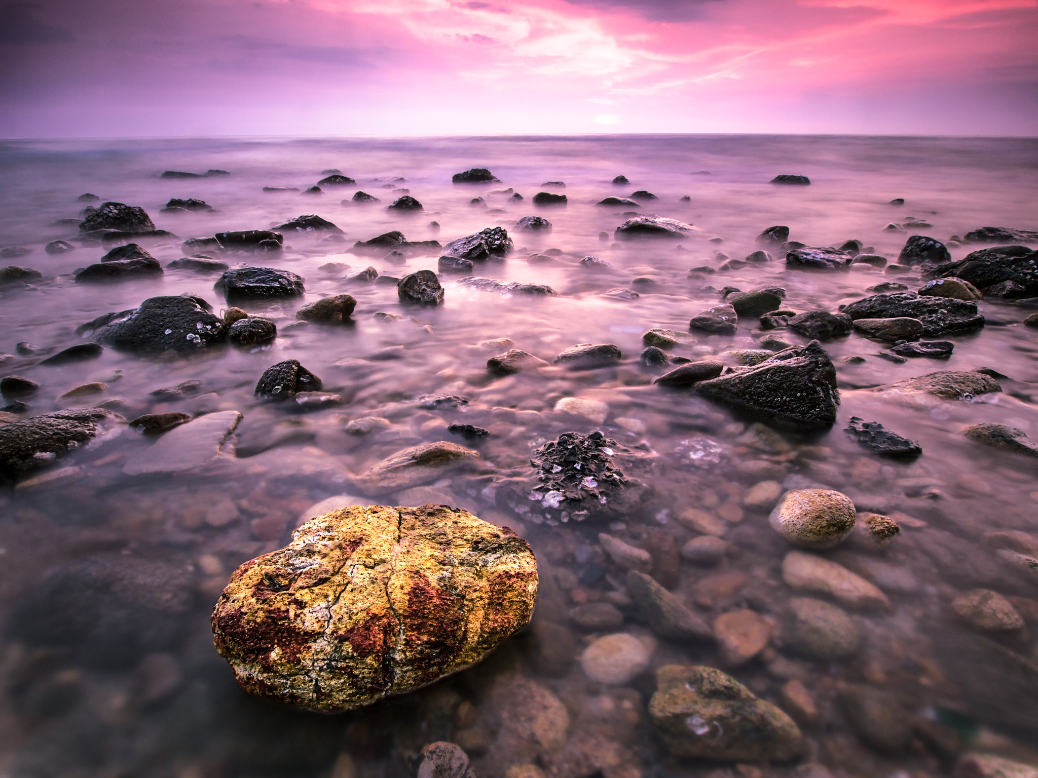 Olympus Zuiko Digital ED 9-18mm F4.0-5.6 sample photo. Golden rock ii photography