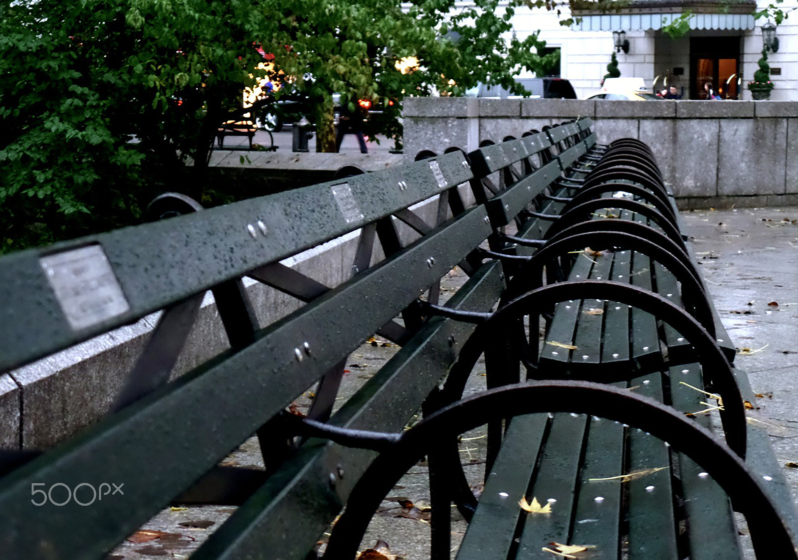 Samsung WB800F sample photo. Benches in the park photography