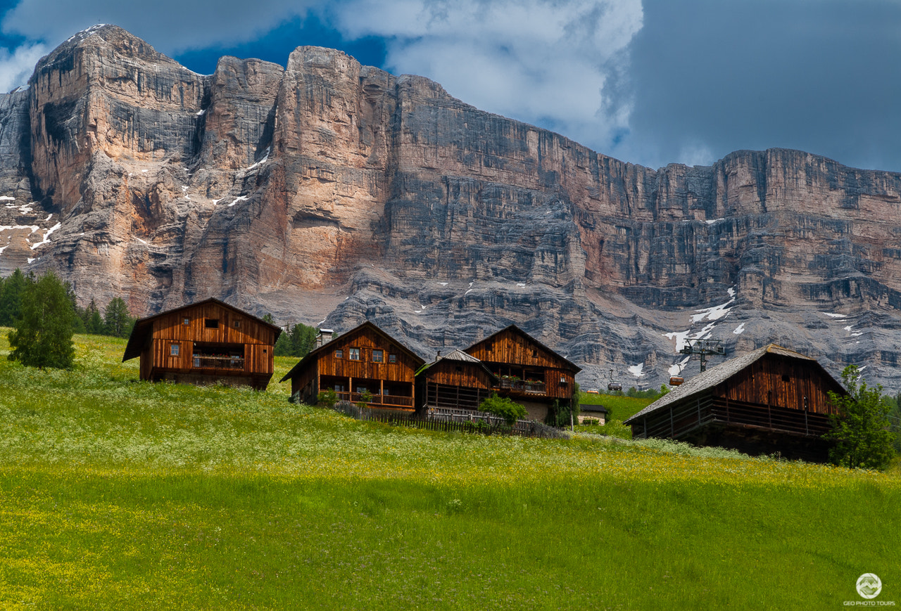 Nikon D200 sample photo. Old wooden houses photography