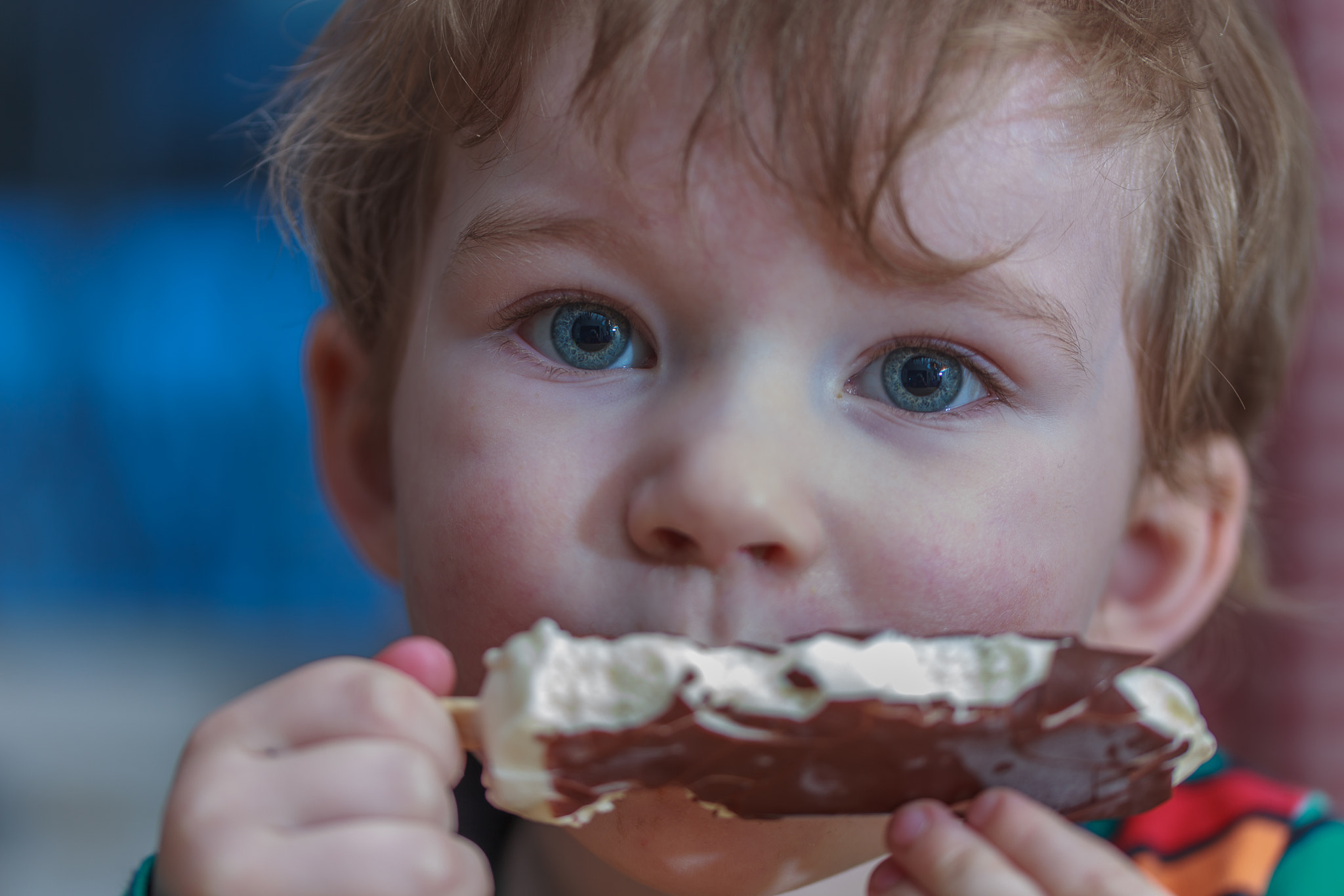 Sigma 105mm F2.8 EX DG OS HSM sample photo. Vanilla ice cream with chocolate coating photography