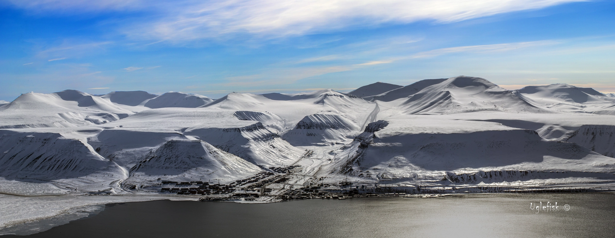 Canon EOS-1D Mark IV sample photo. Longyearbyen photography