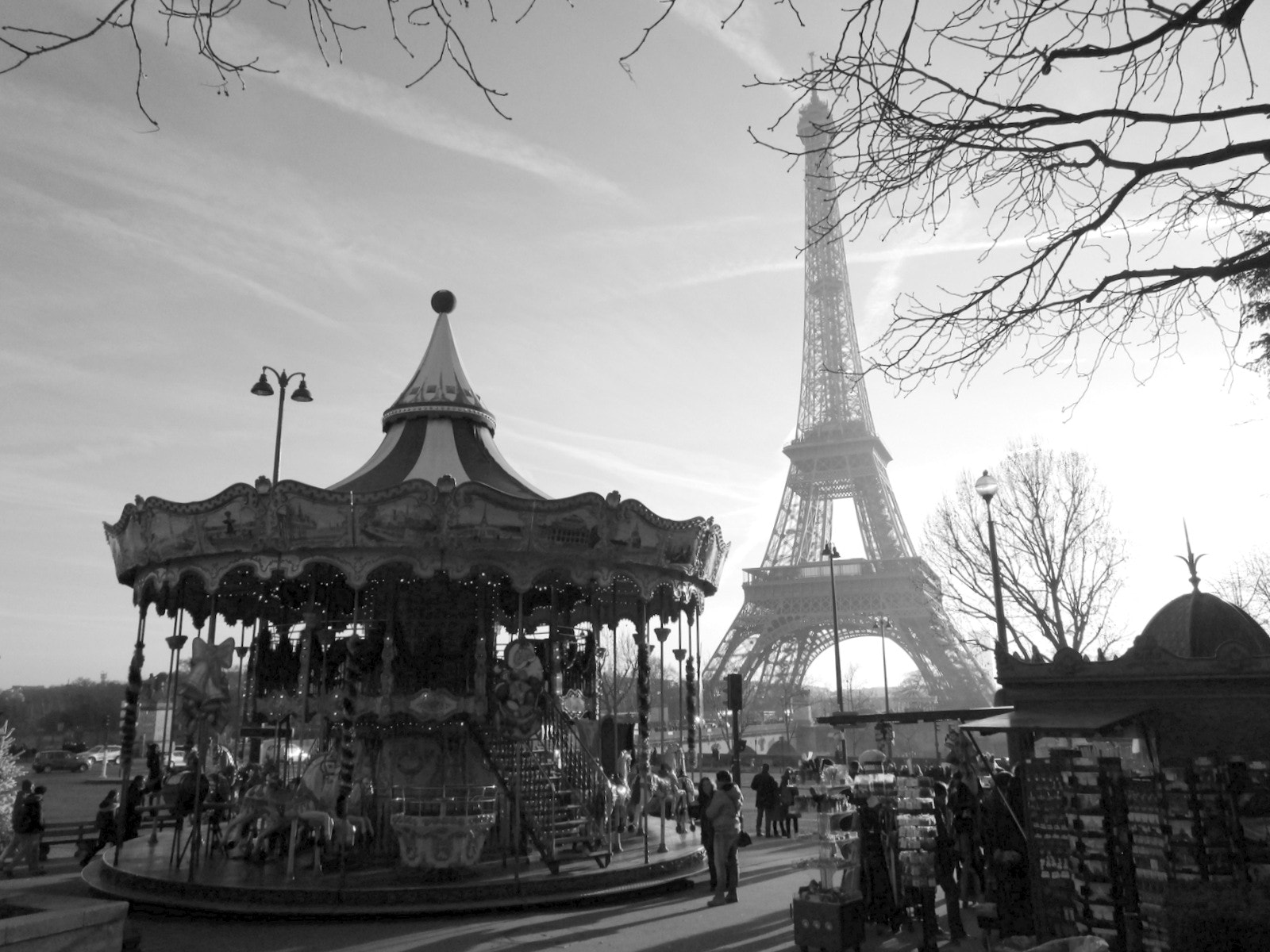 Canon PowerShot ELPH 150 IS (IXUS 155 / IXY 140) sample photo. Paris photography