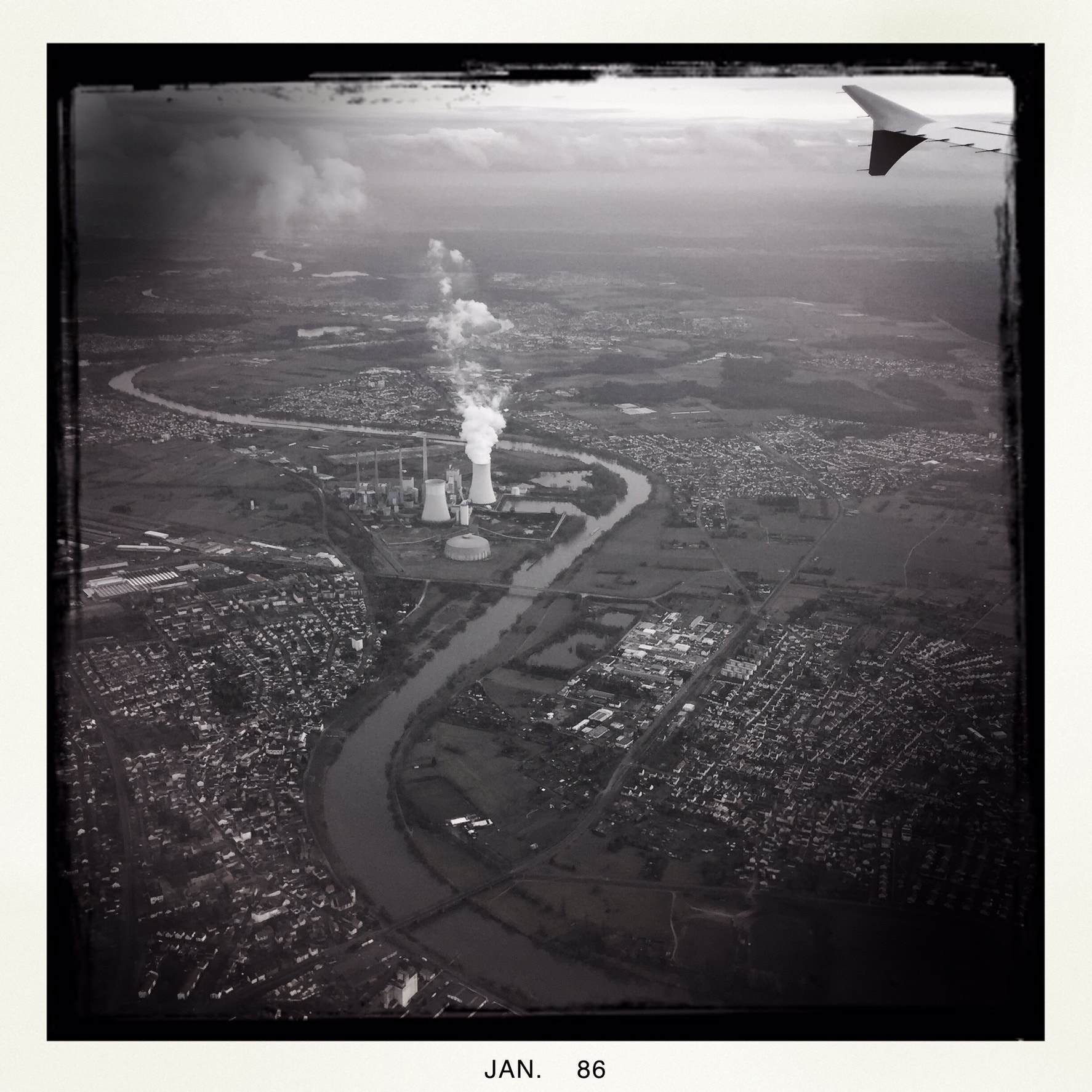 Hipstamatic 310 sample photo. Window seat 24a photography