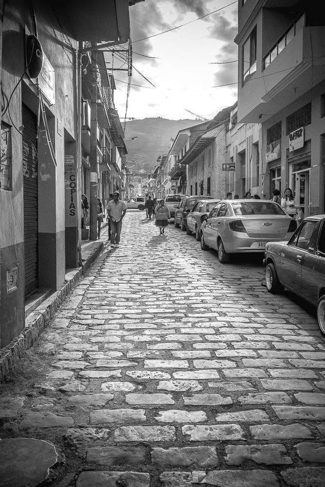 Samsung NX300 + Samsung NX 20-50mm F3.5-5.6 ED sample photo. Street photography