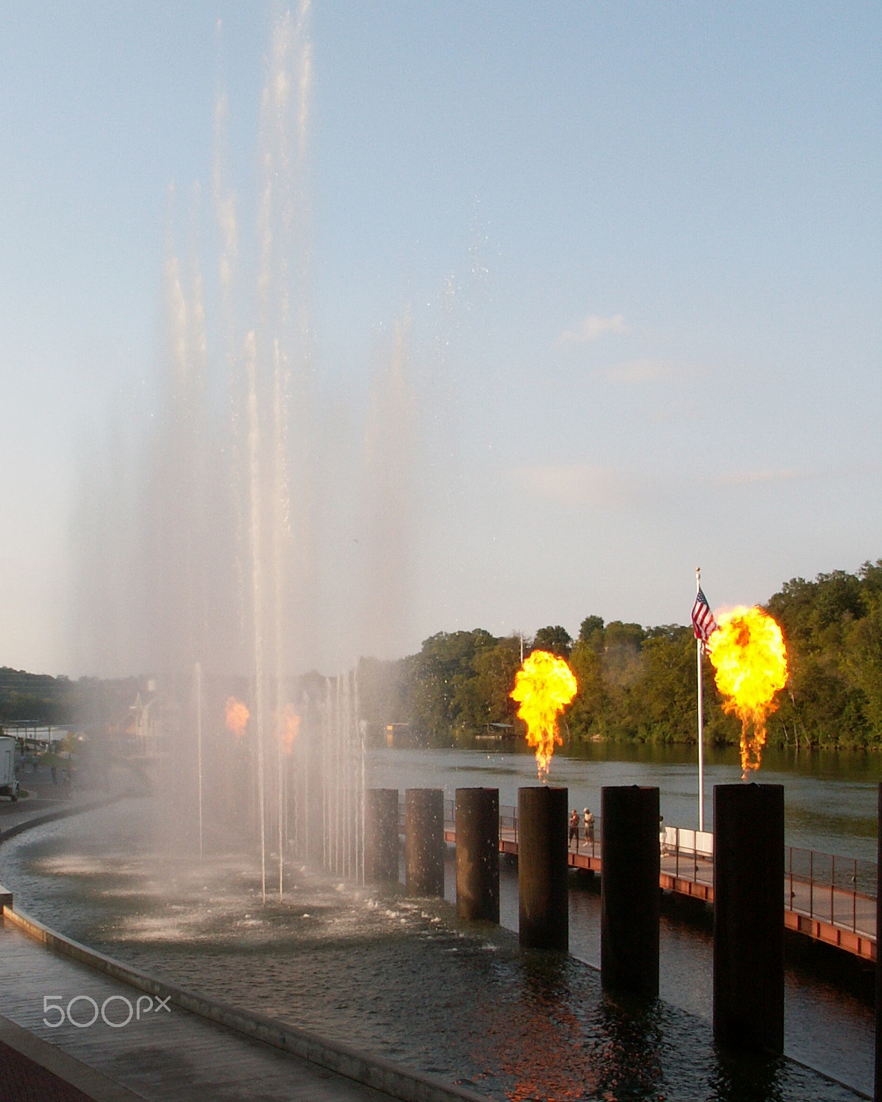 KONICA MINOLTA DiMAGE Z3 sample photo. Branson, missouri photography