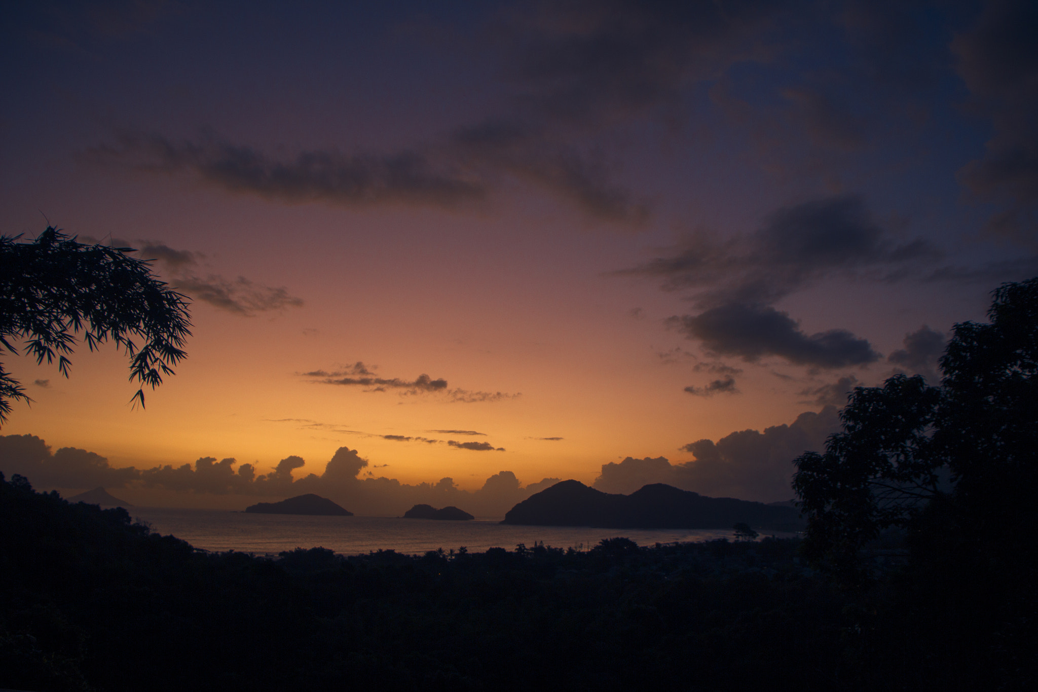 Canon EF-S 18-135mm F3.5-5.6 IS STM sample photo. Sunset mirante da baleia photography