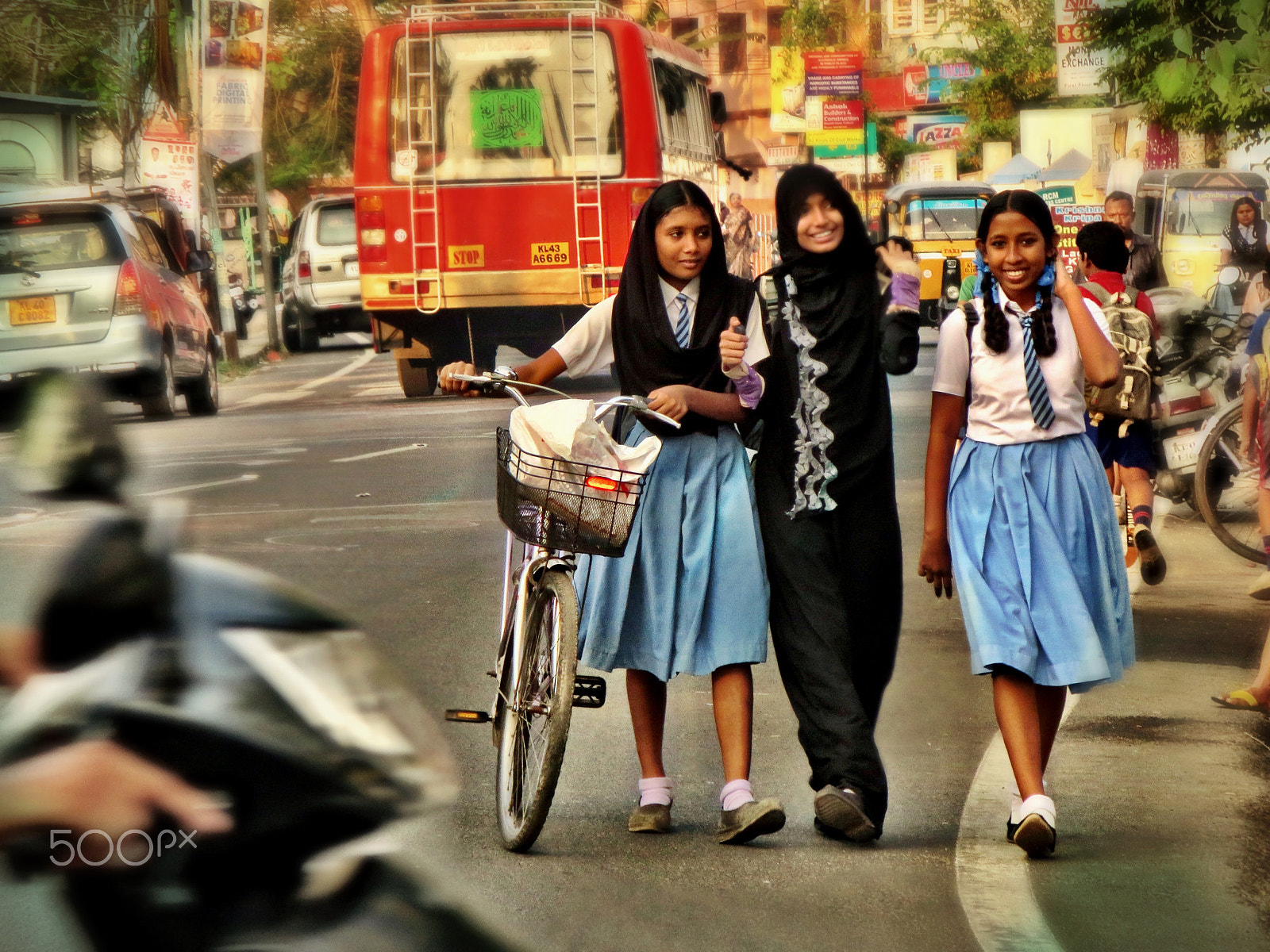 Canon PowerShot ELPH 330 HS (IXUS 255 HS / IXY 610F) sample photo. School girls india.jpg photography