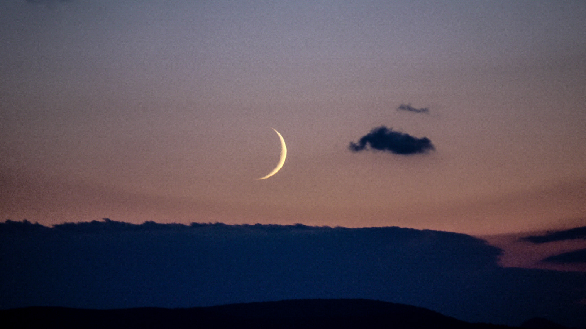 Panasonic Lumix DMC-G10 sample photo. Moon photography