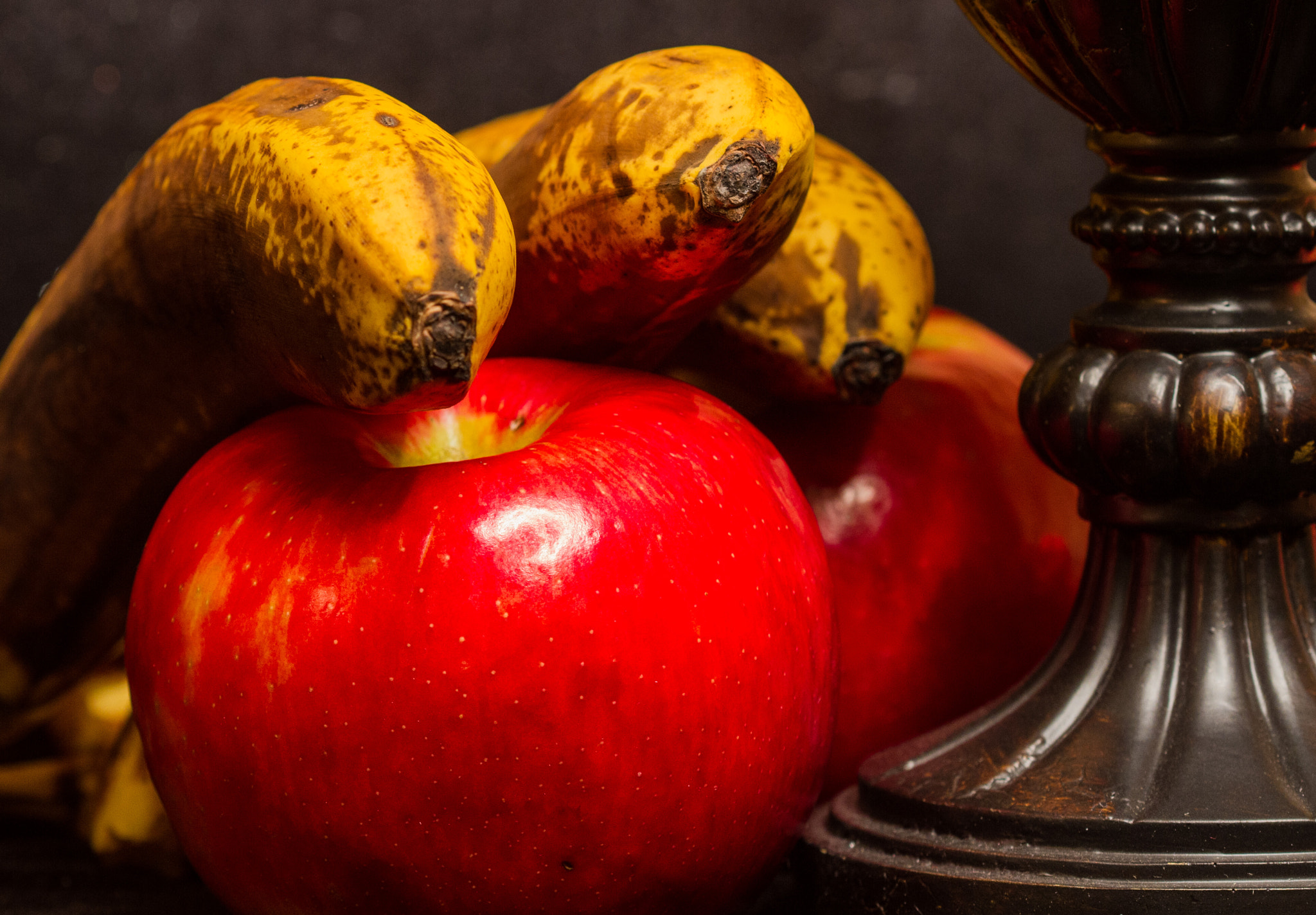 Canon EOS 7D + Canon EF 100mm F2.8 Macro USM sample photo. Light painting with fruit photography