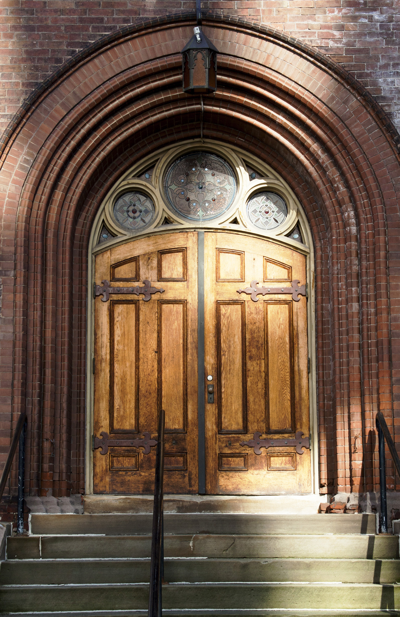 Canon EF 28-105mm f/3.5-4.5 USM sample photo. The door photography