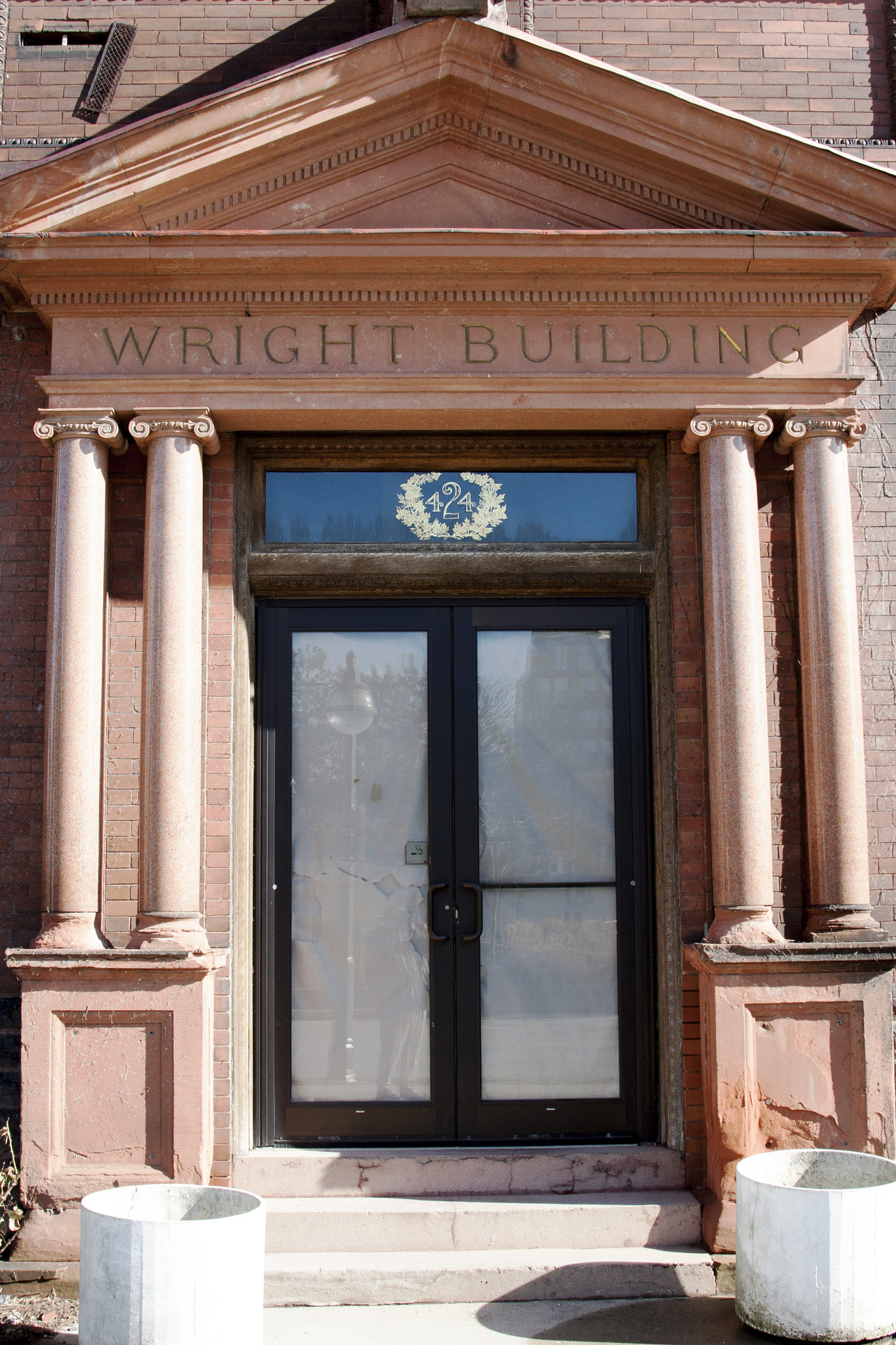 Canon EF 28-105mm f/3.5-4.5 USM sample photo. Wright building photography