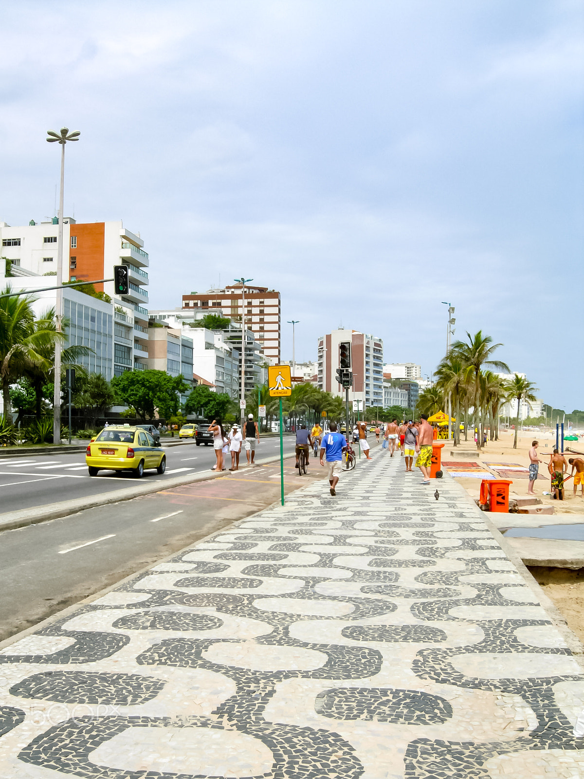 Nikon COOLPIX P3 sample photo. Rio de janeiro, brazil - jan 24, 2008: sidewalk along ipanema beach photography