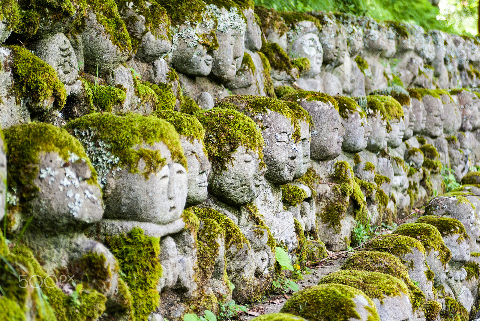 Nikon D200 sample photo. Temple statues photography