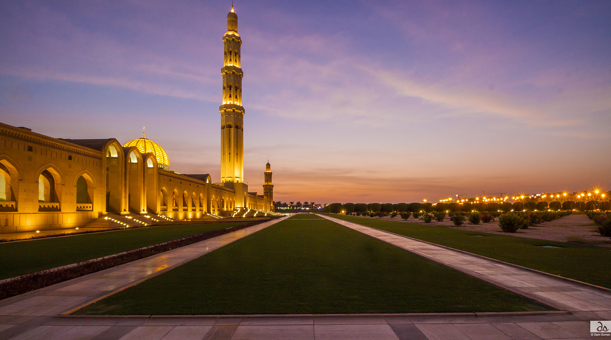Canon EF-S 10-18mm F4.5–5.6 IS STM sample photo. The grand mosque photography